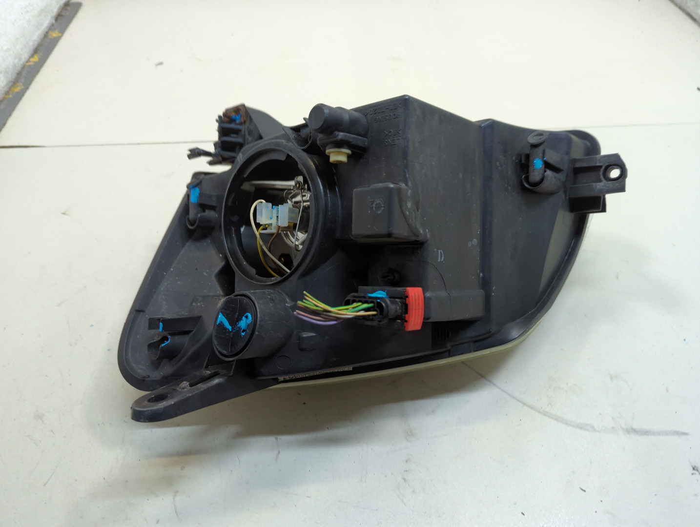 Фара правая