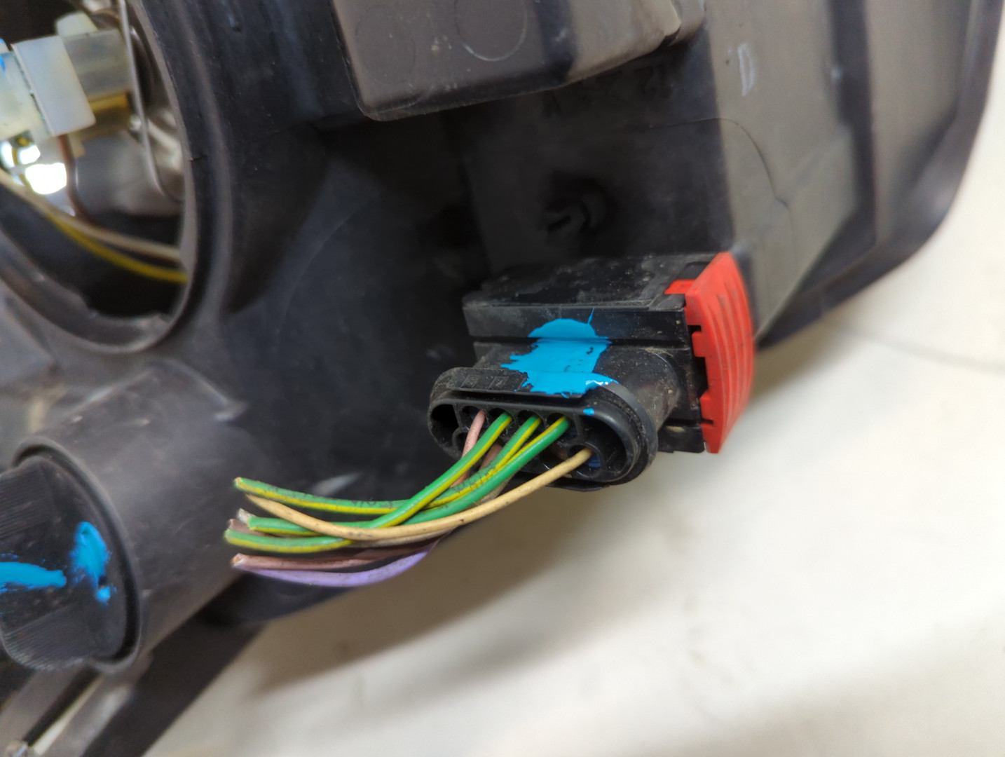 Фара правая