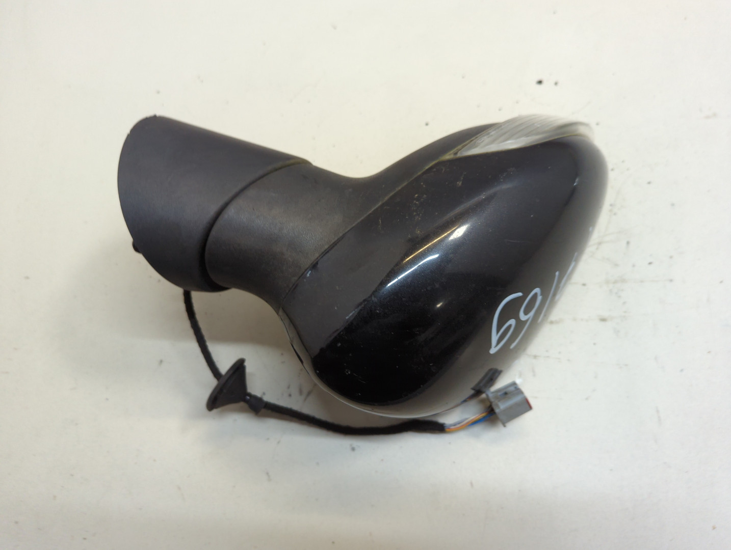 Зеркало правое электрическое