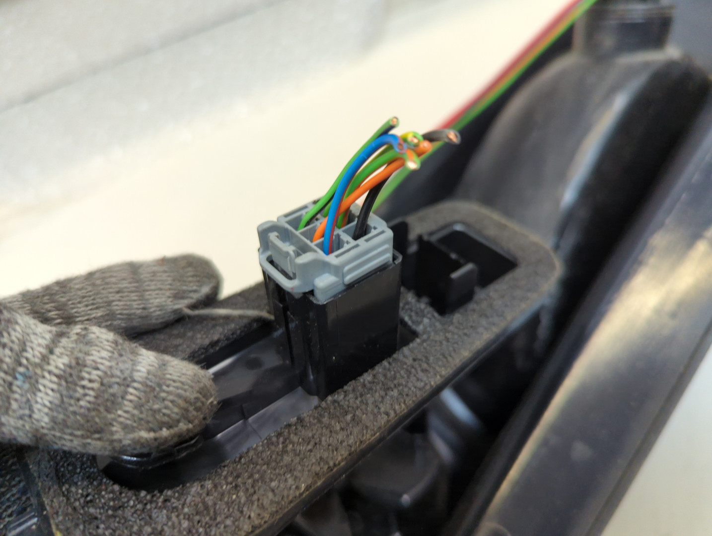 Фонарь задний правый