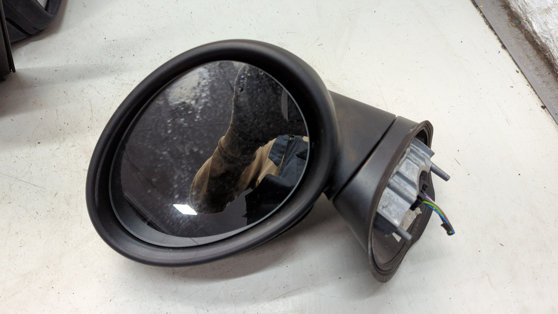 Зеркало левое электрическое