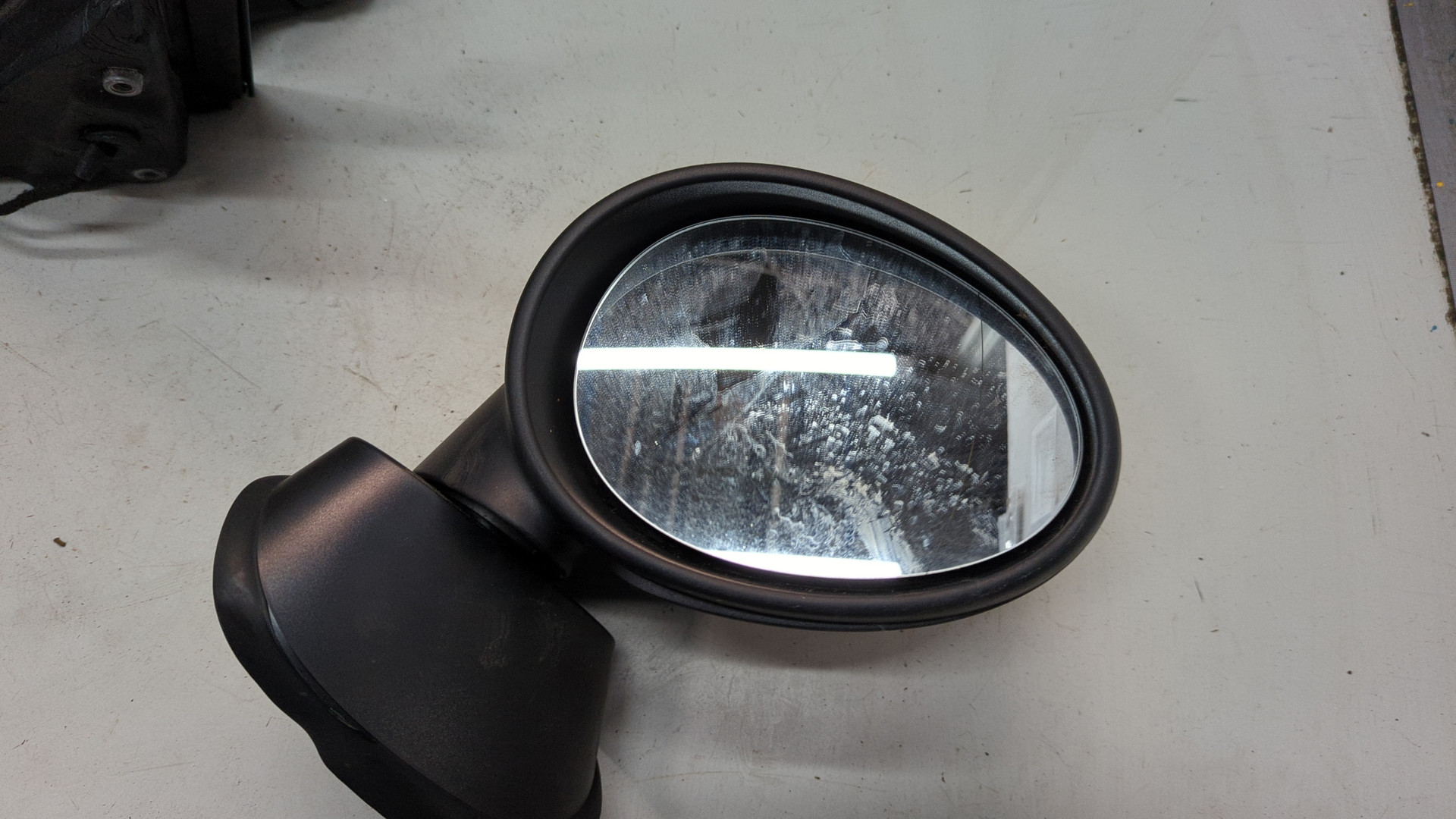 Зеркало правое электрическое