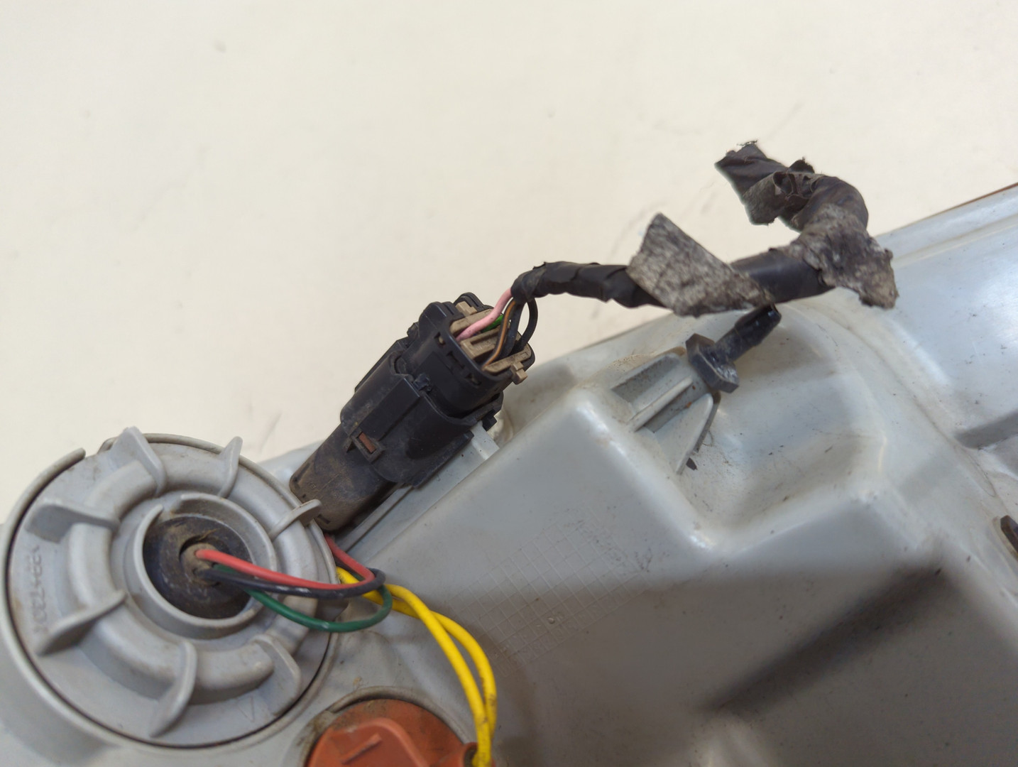 Фонарь задний правый