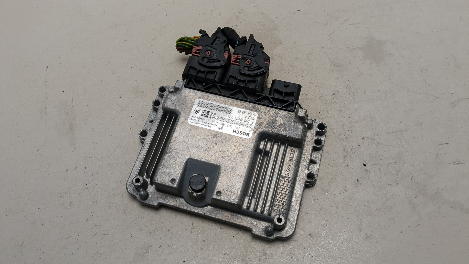 Блок управления двигателем