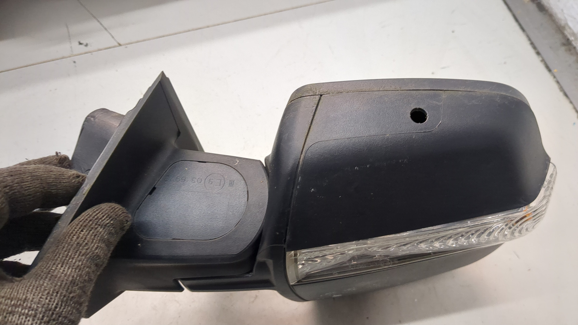 Зеркало правое электрическое