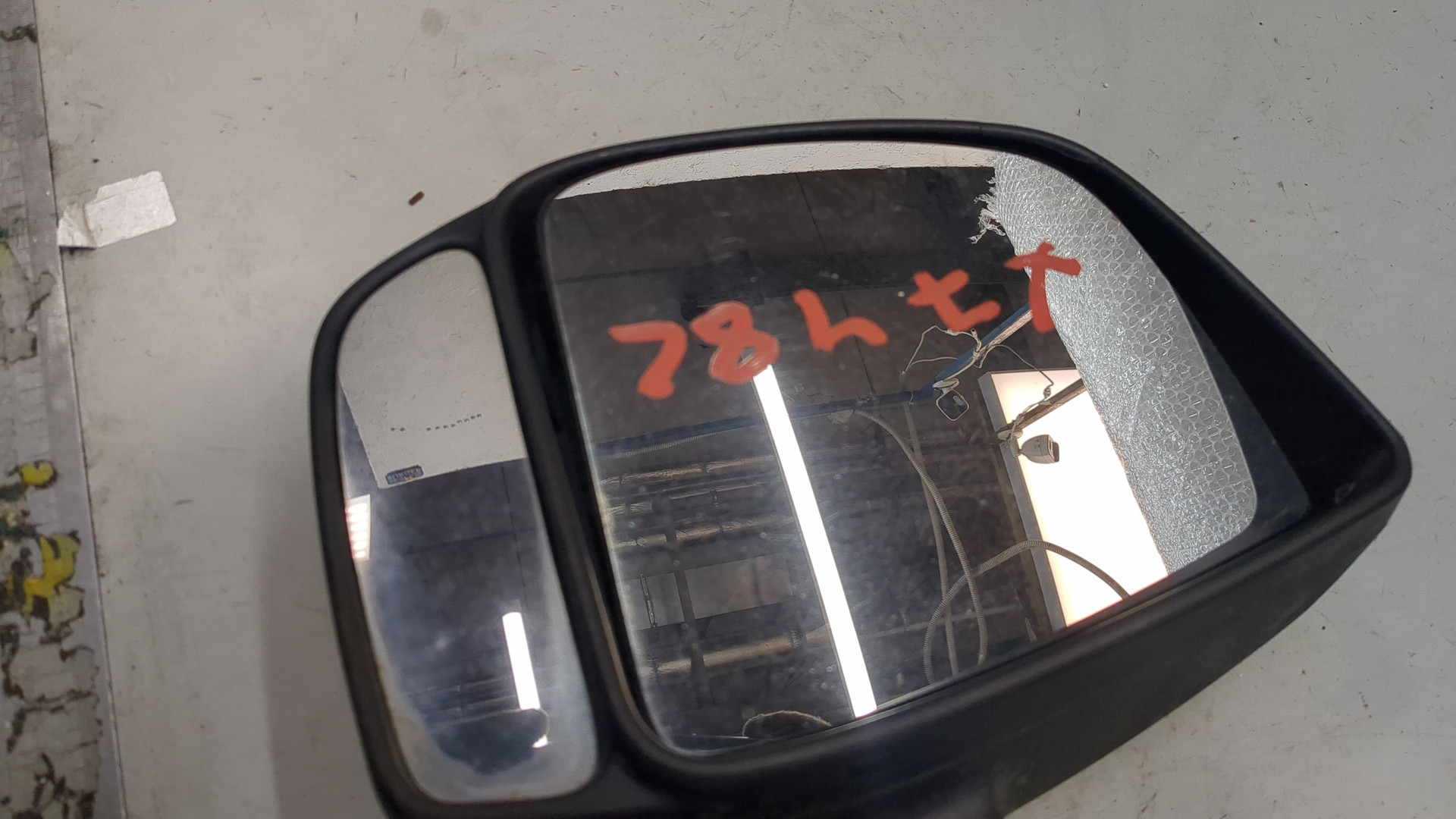 Зеркало левое электрическое