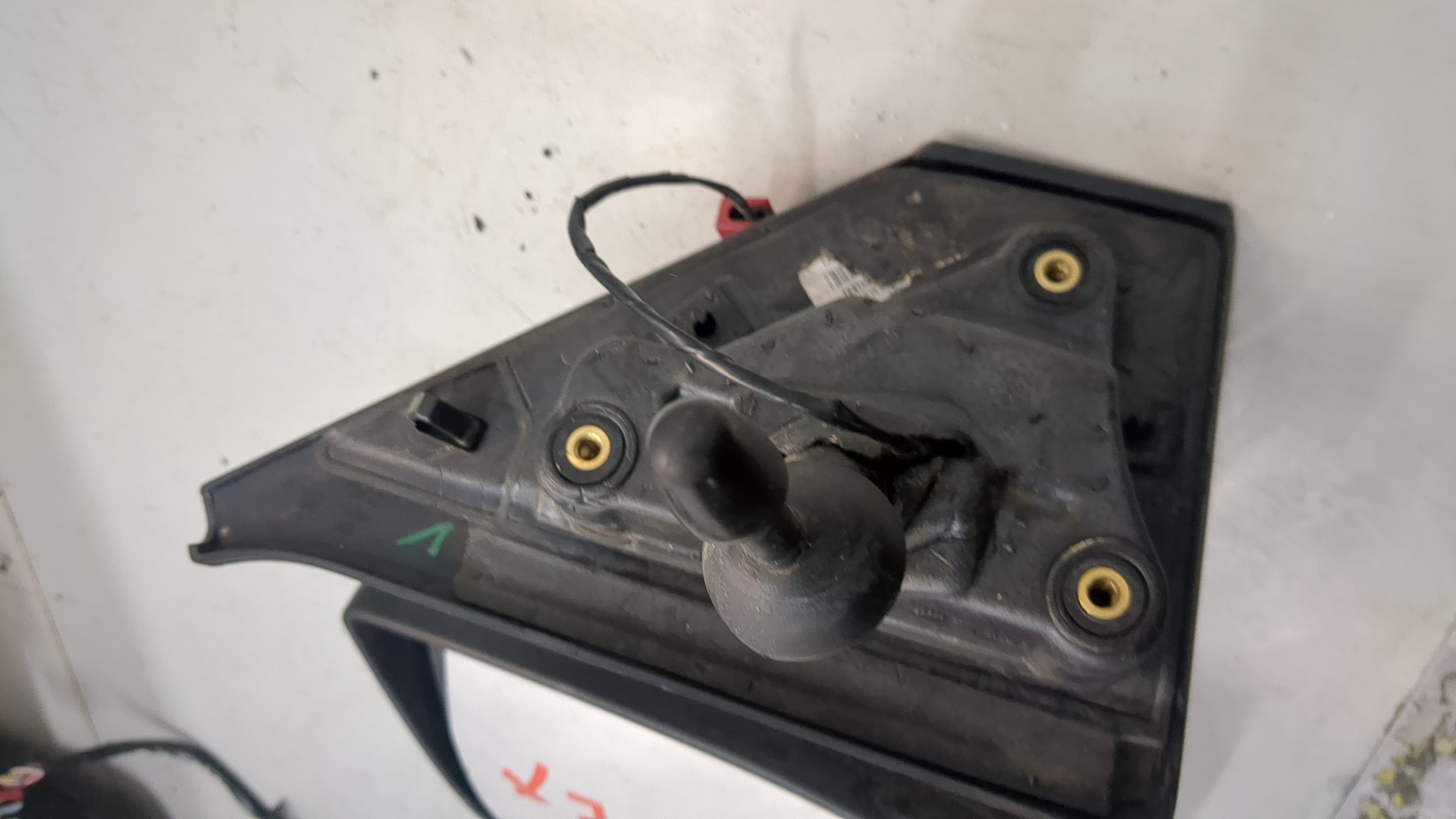 Зеркало левое электрическое