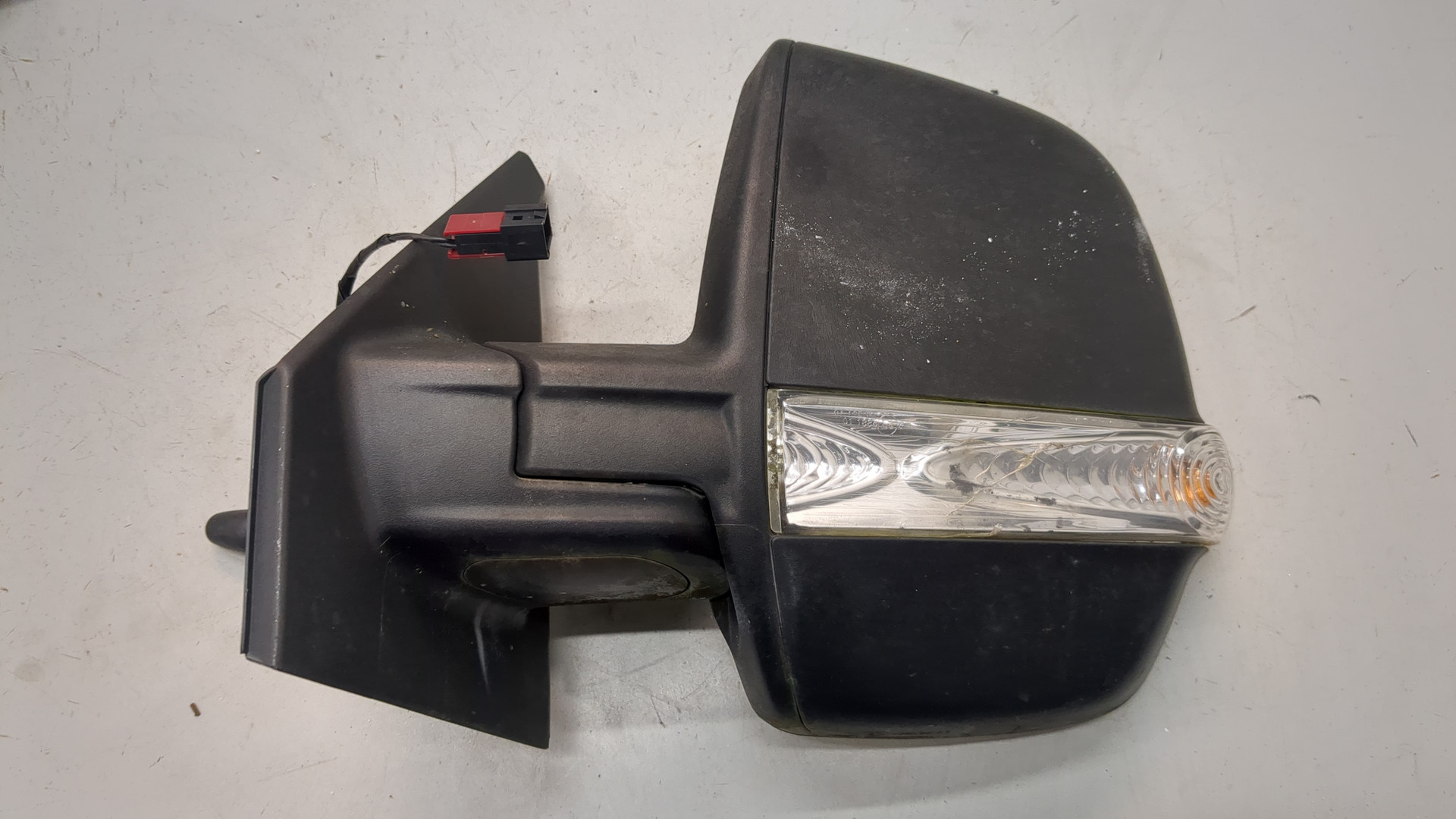 Зеркало левое электрическое