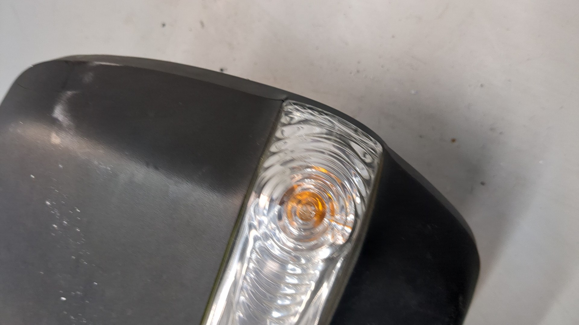 Зеркало левое электрическое