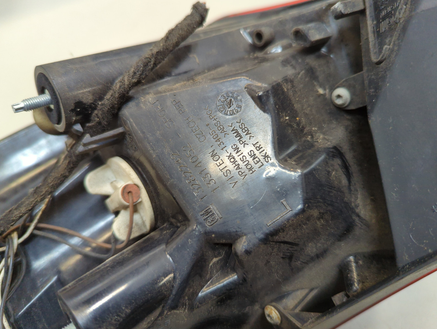 Фонарь задний левый