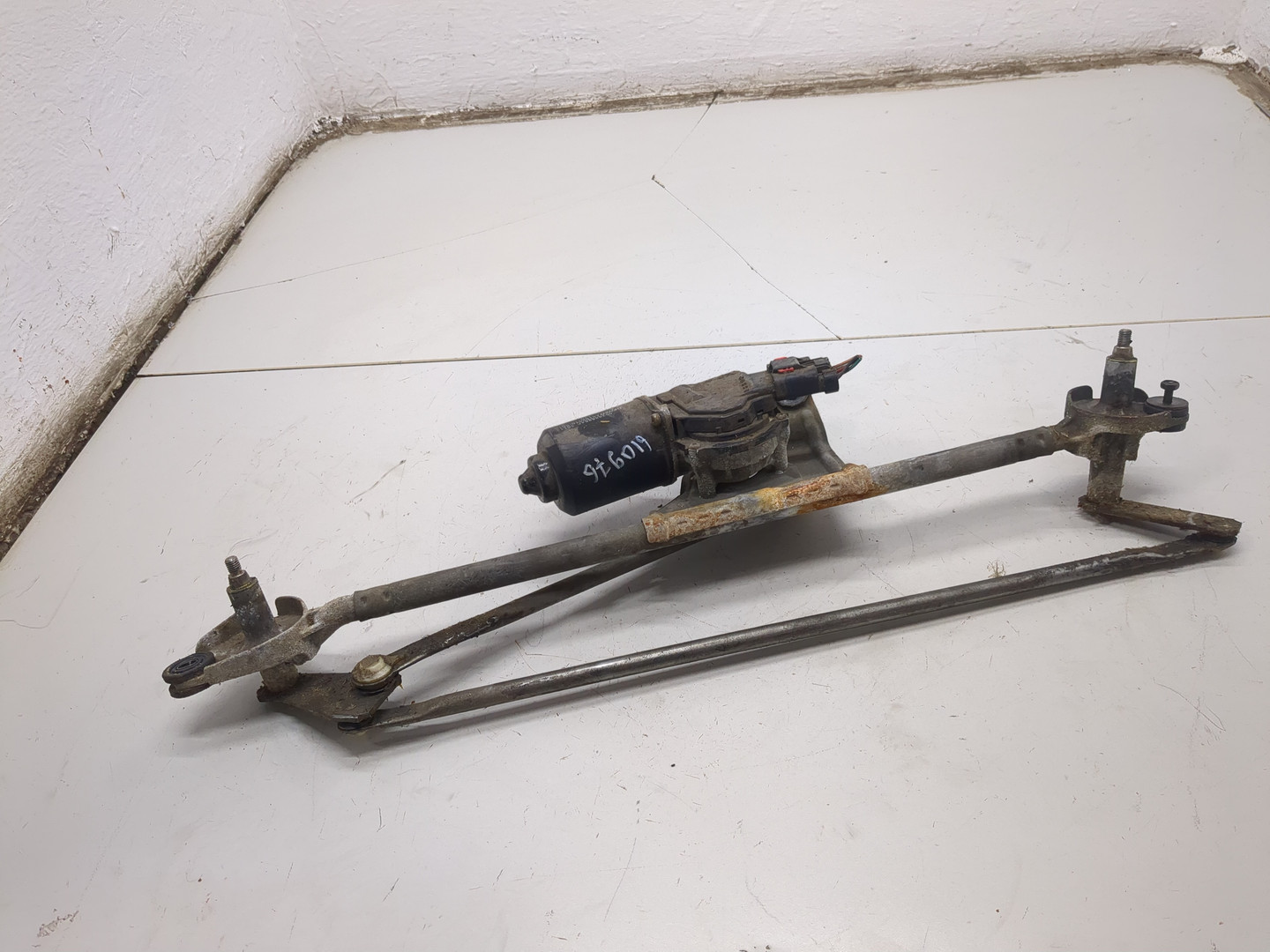 Трапеция стеклоочистителей