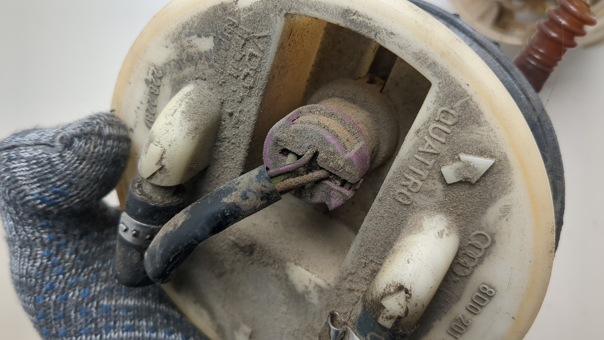 Насос топливный электрический