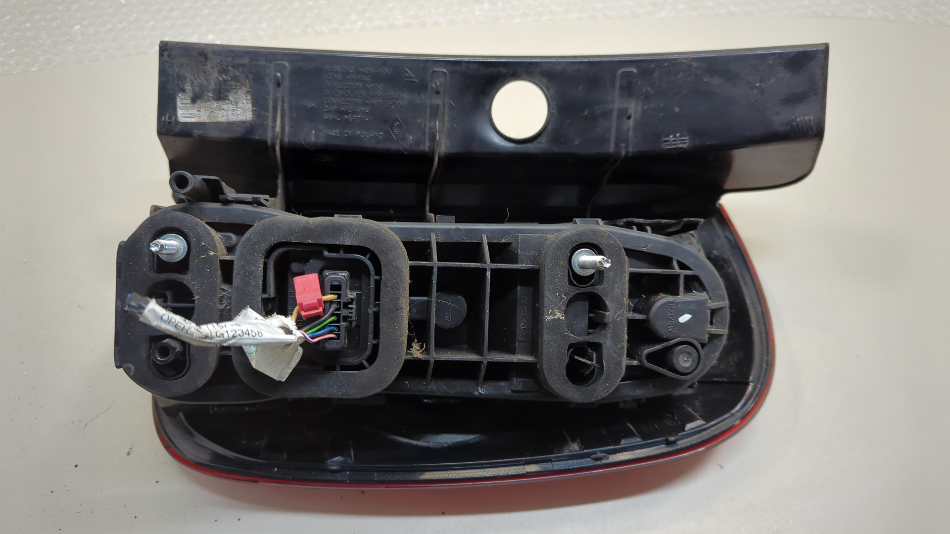 Фонарь задний левый