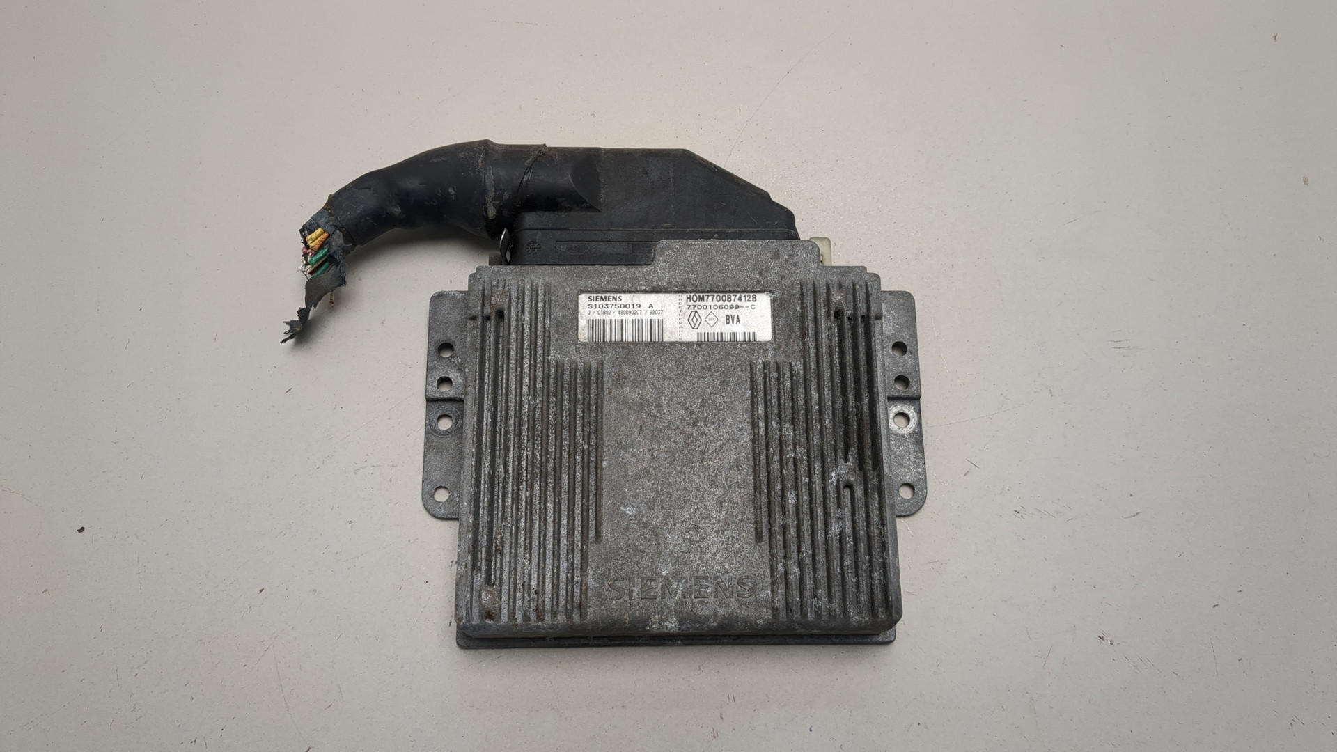 Блок управления двигателем