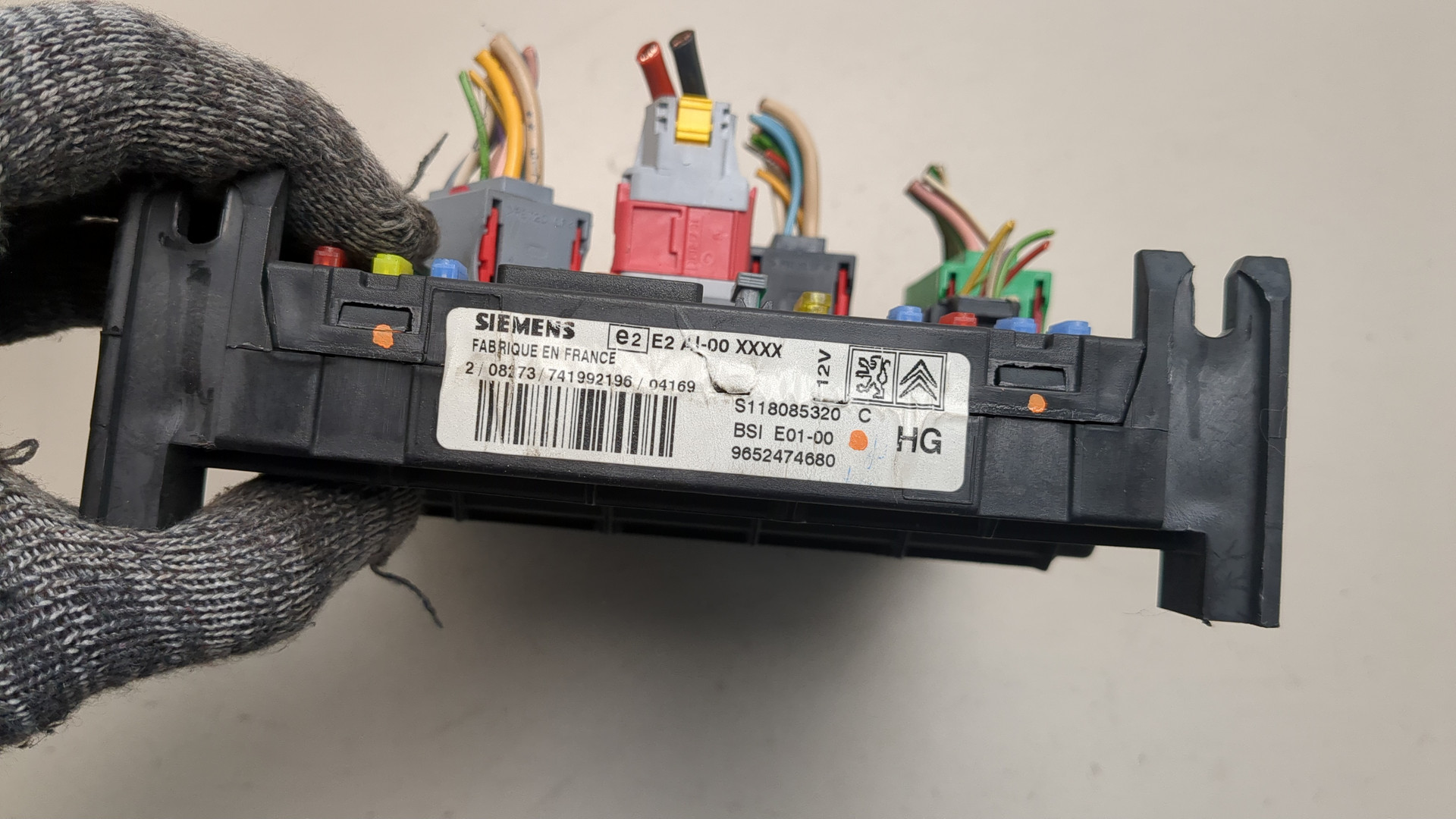 Блок предохранителей