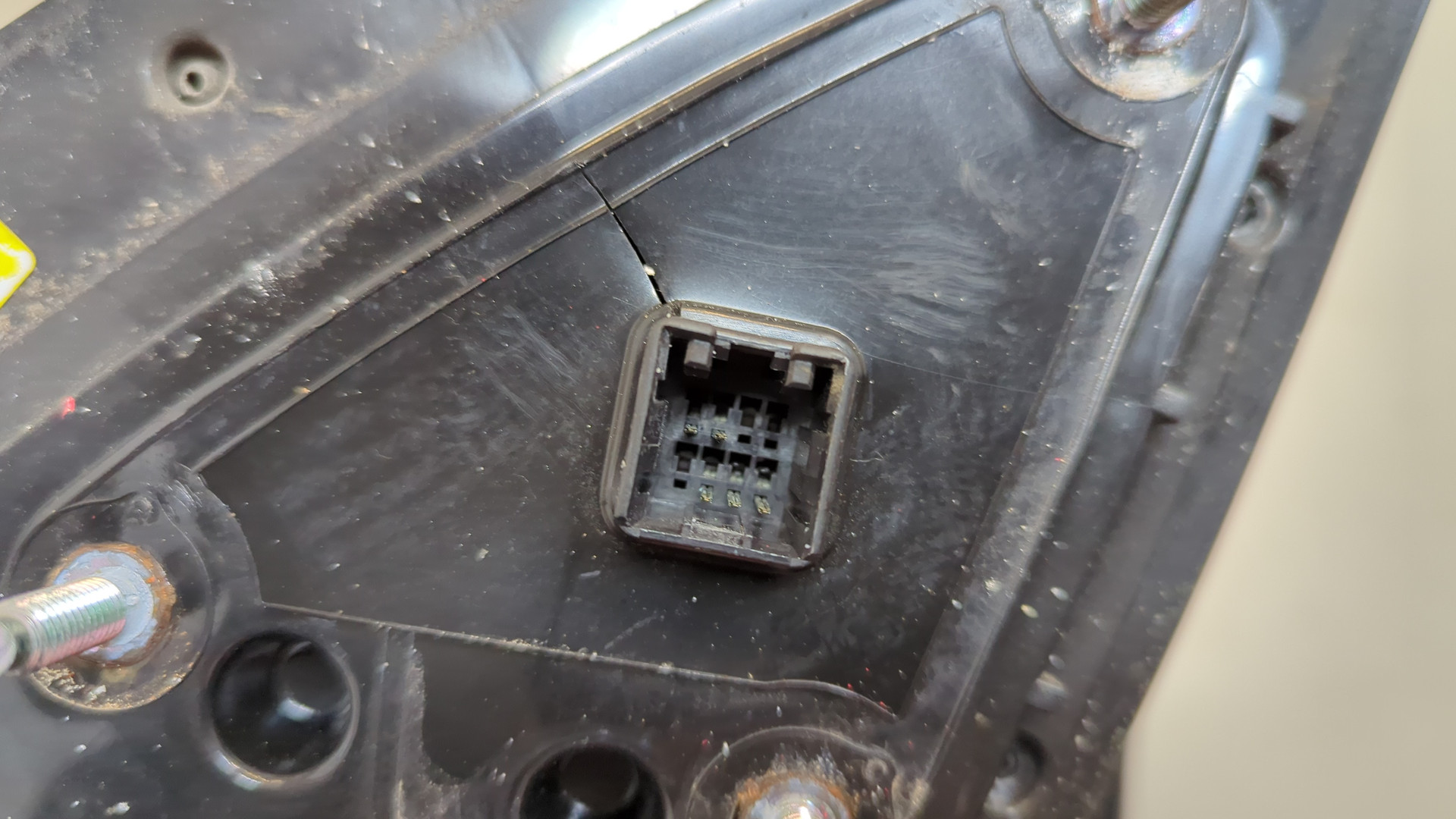 Зеркало правое электрическое