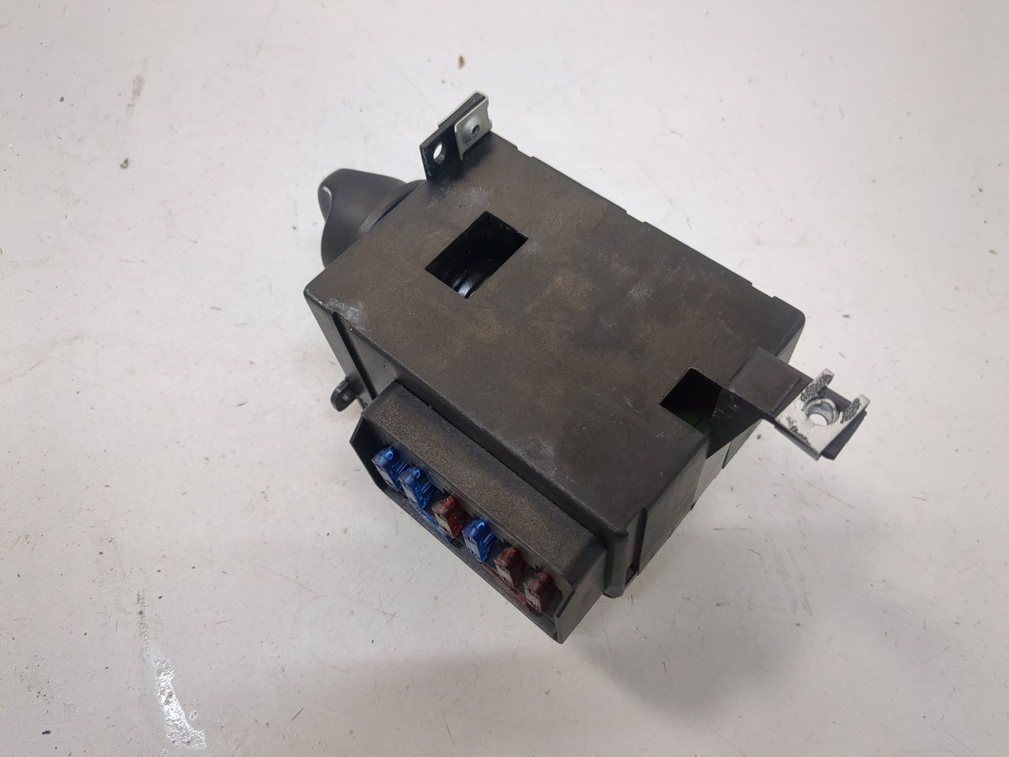 Переключатель света фар