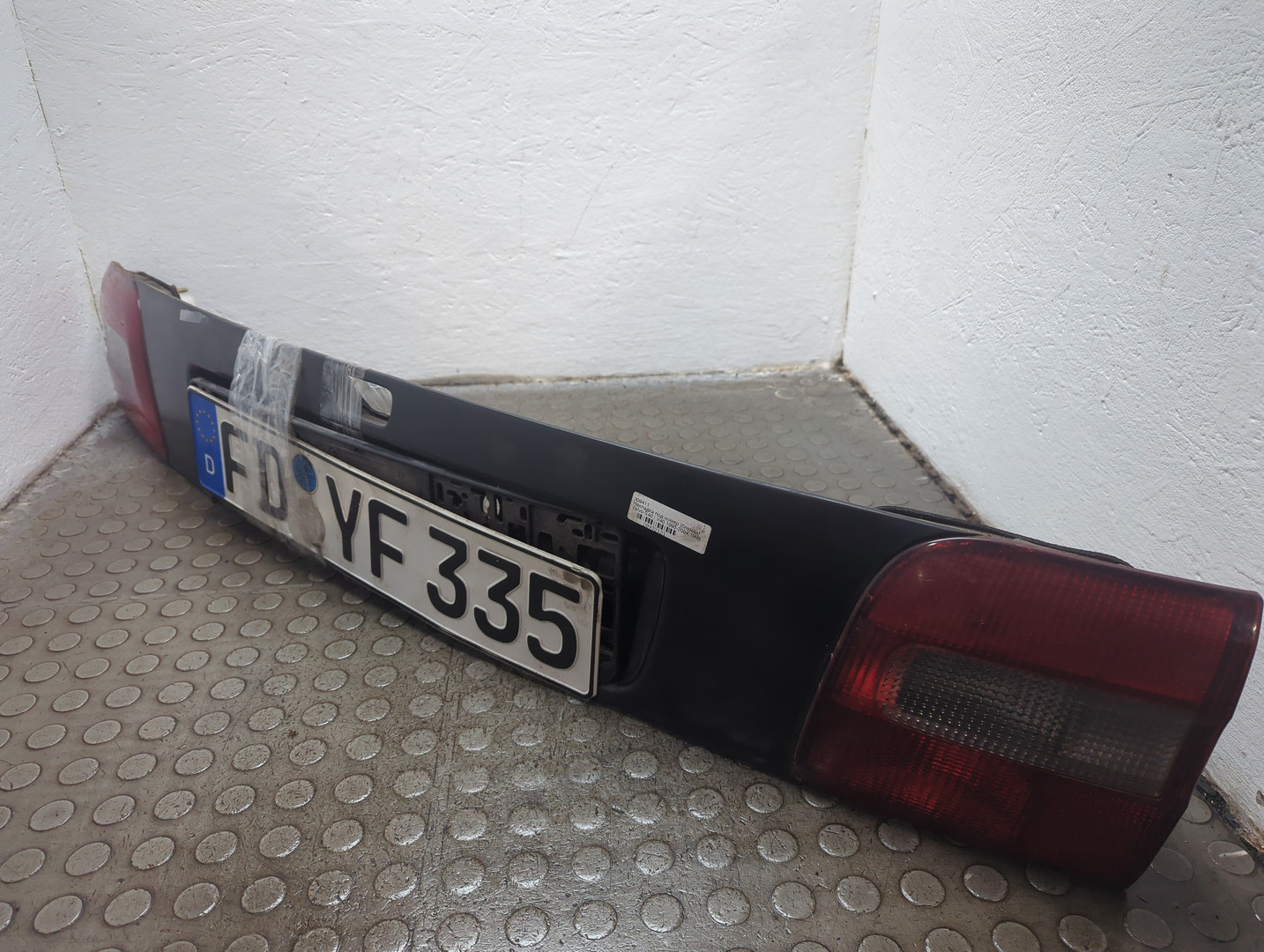 Накладка крышки багажника