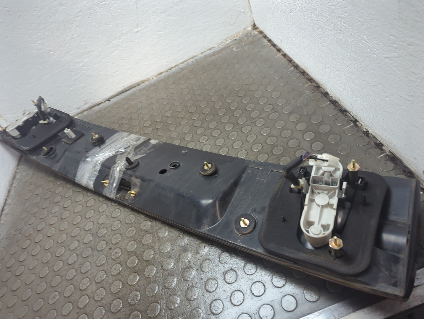 Накладка крышки багажника