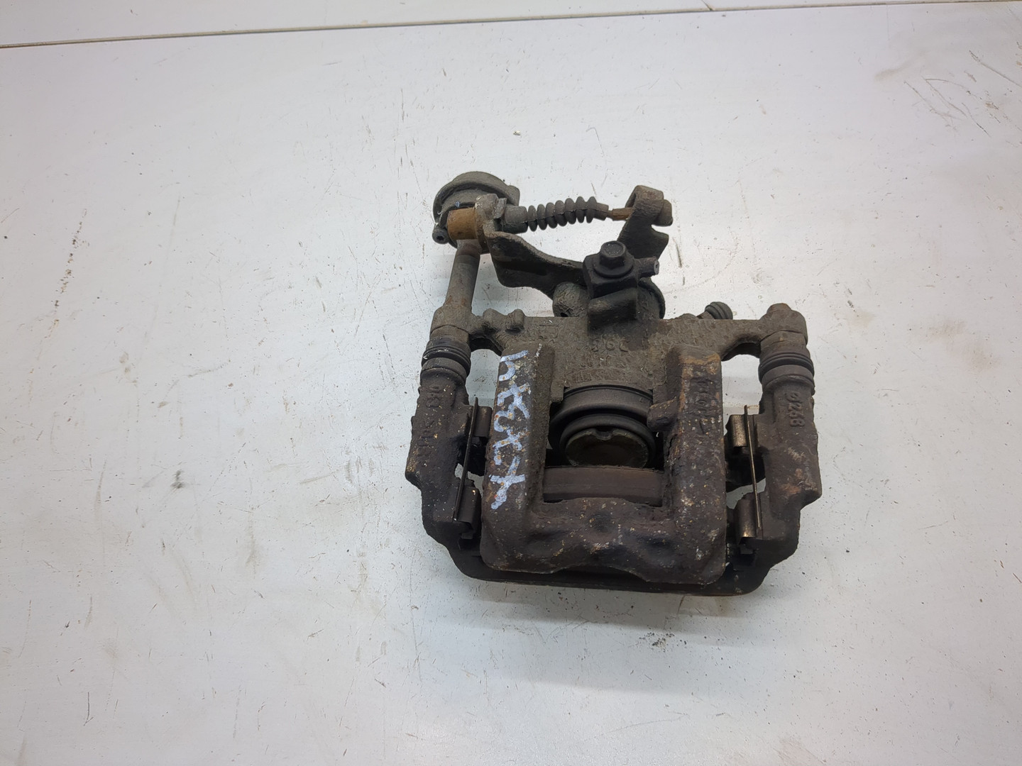 Суппорт задний правый