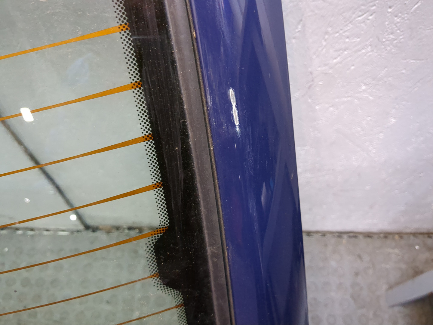 Дверь багажника