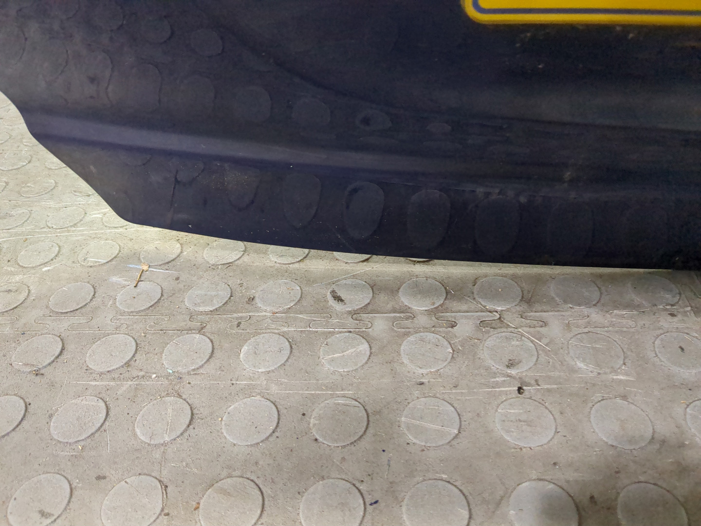 Дверь багажника