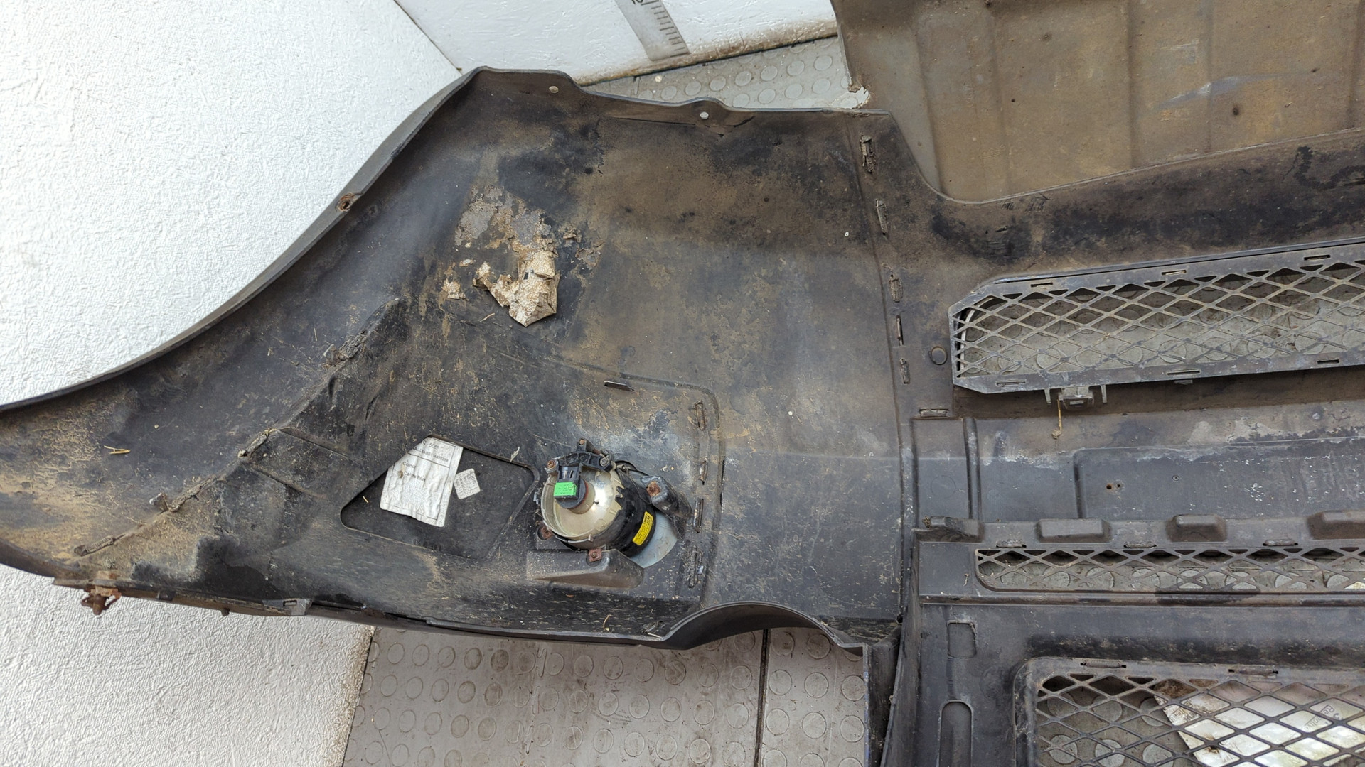 Бампер передний