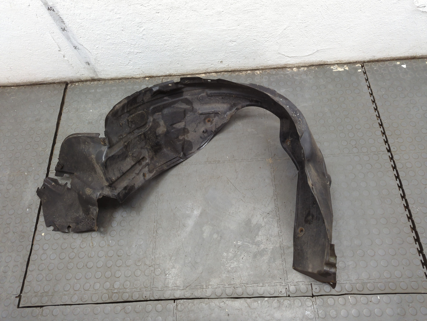 Локер передний левый