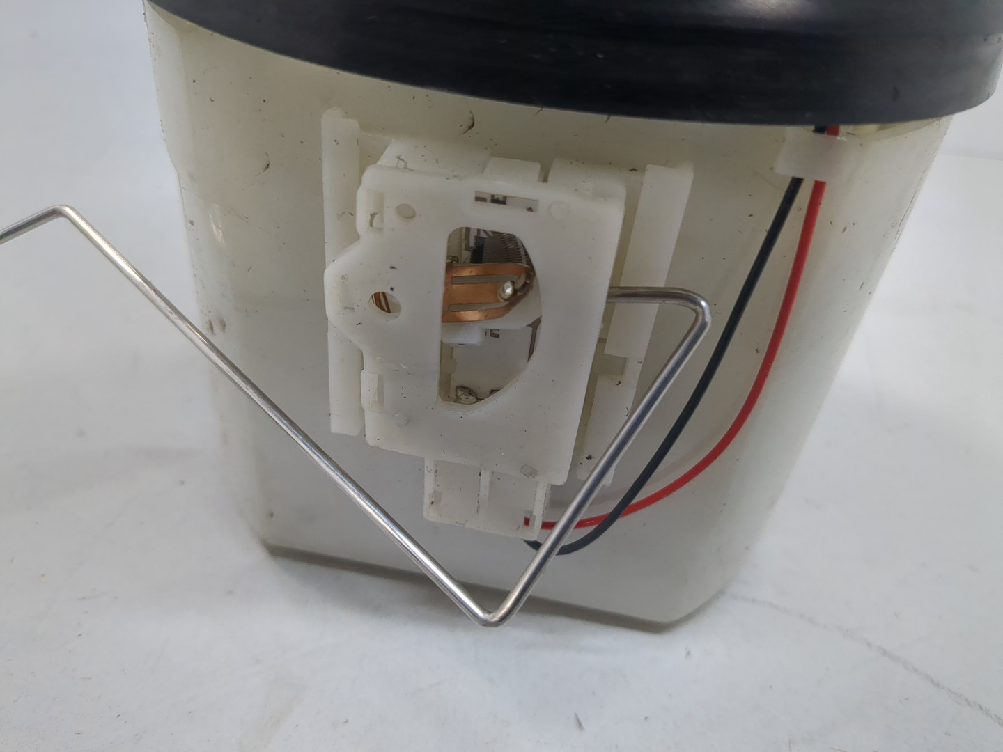 Насос топливный электрический