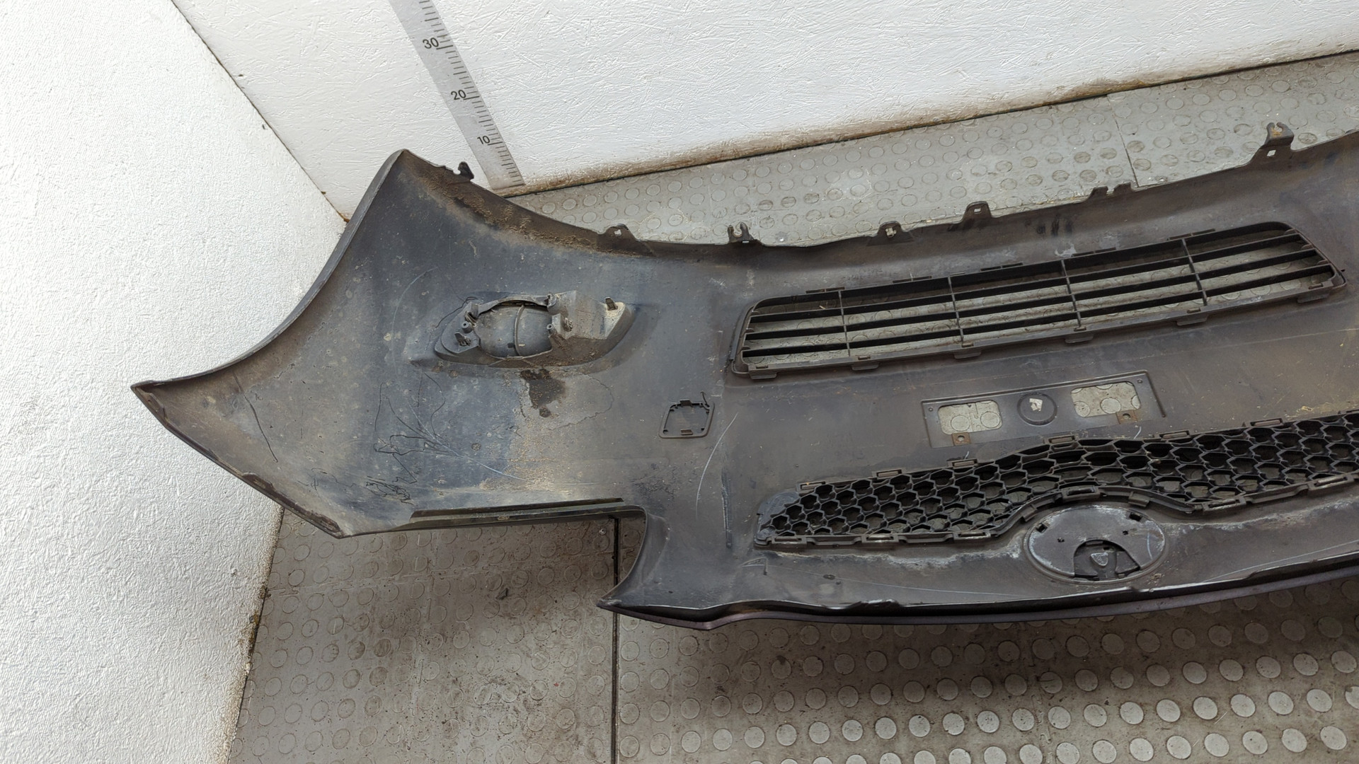 Бампер передний