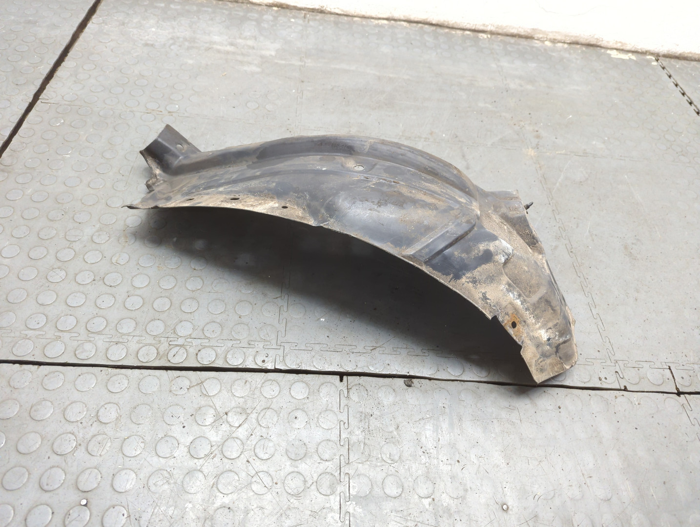 Локер передний правый