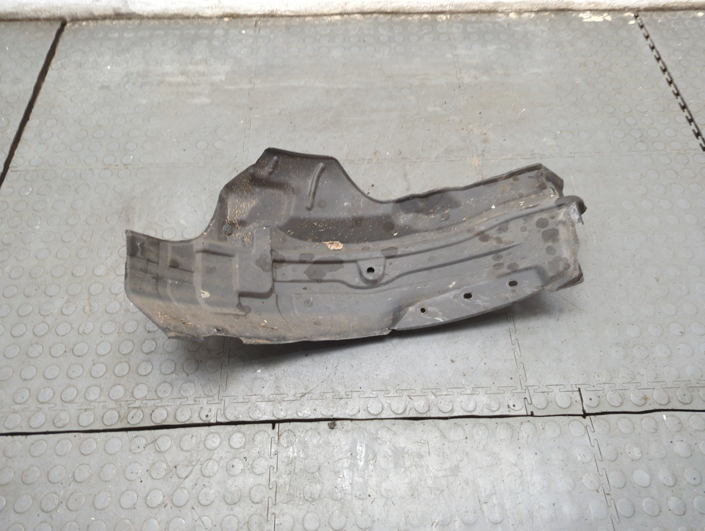 Локер передний правый