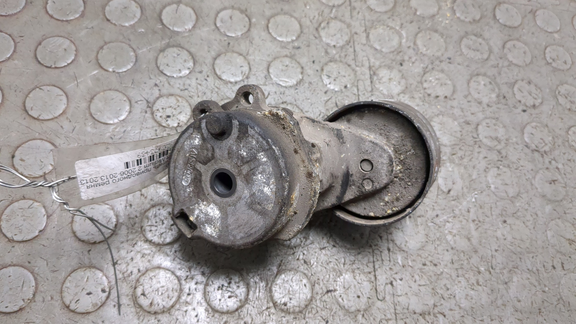 Натяжитель ремня