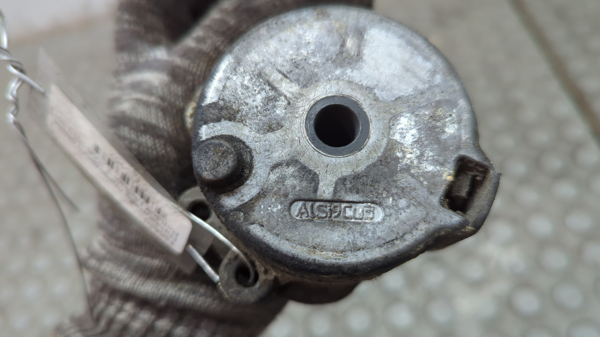 Натяжитель ремня