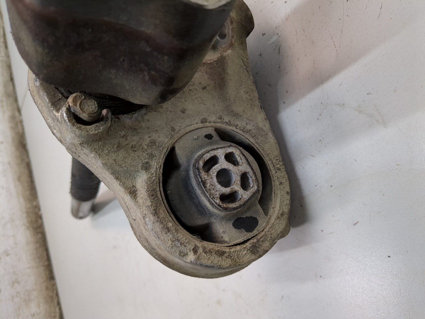 Полуось передняя правая