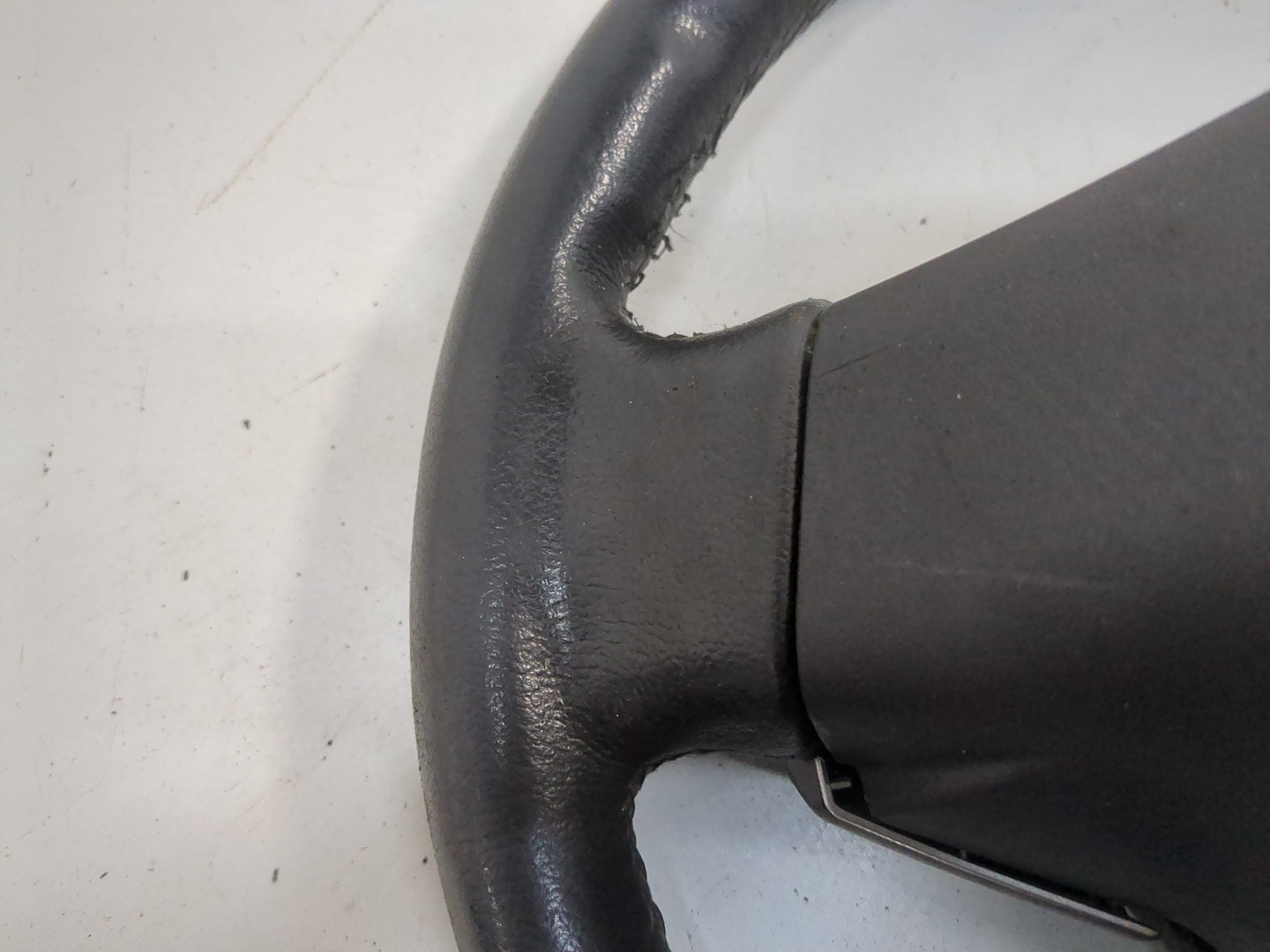 Рулевое колесо (руль)