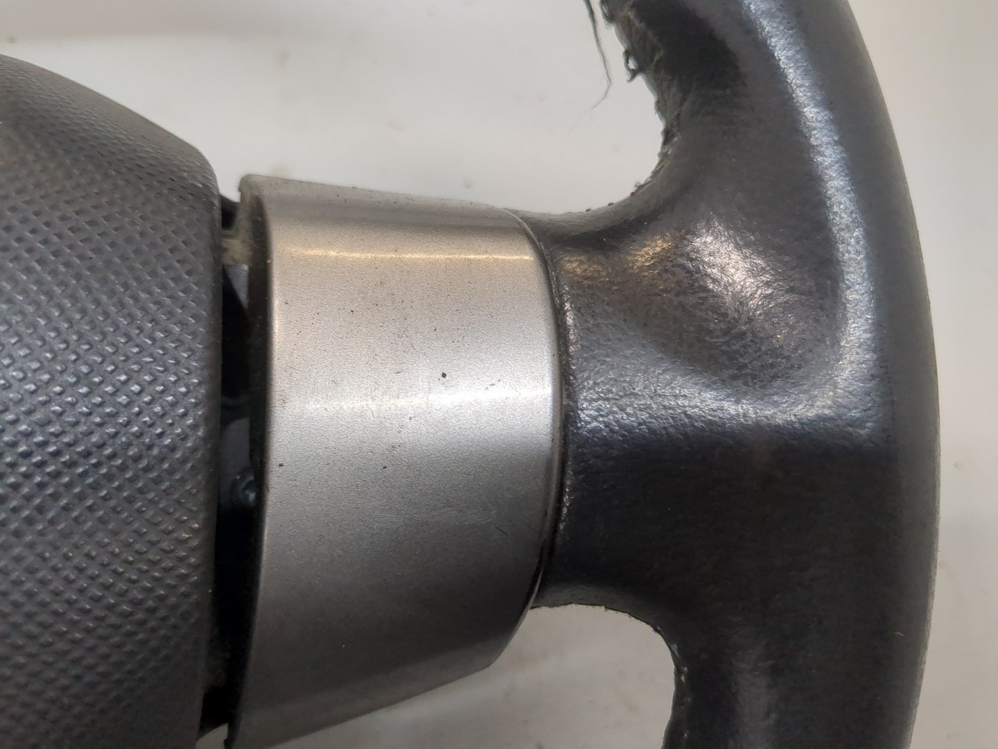 Рулевое колесо (руль)