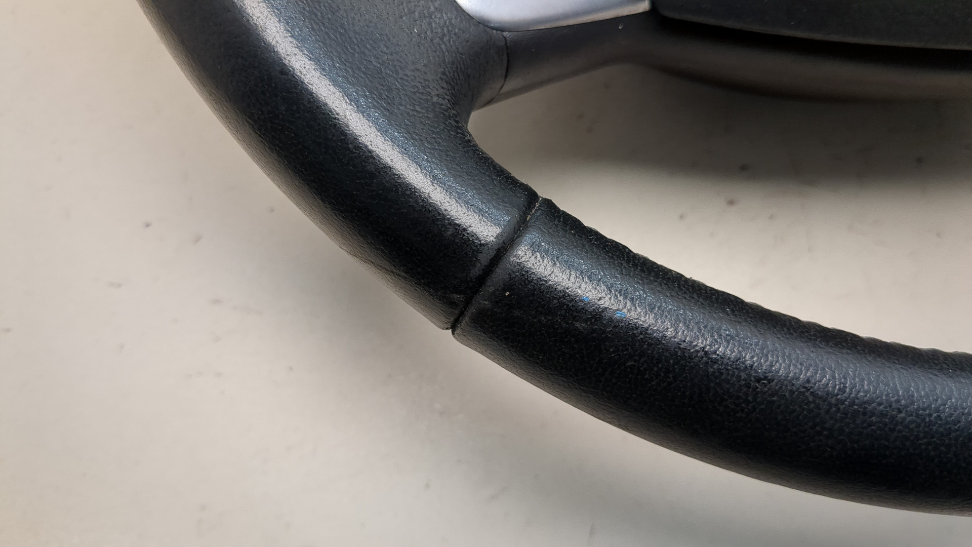 Рулевое колесо (руль)