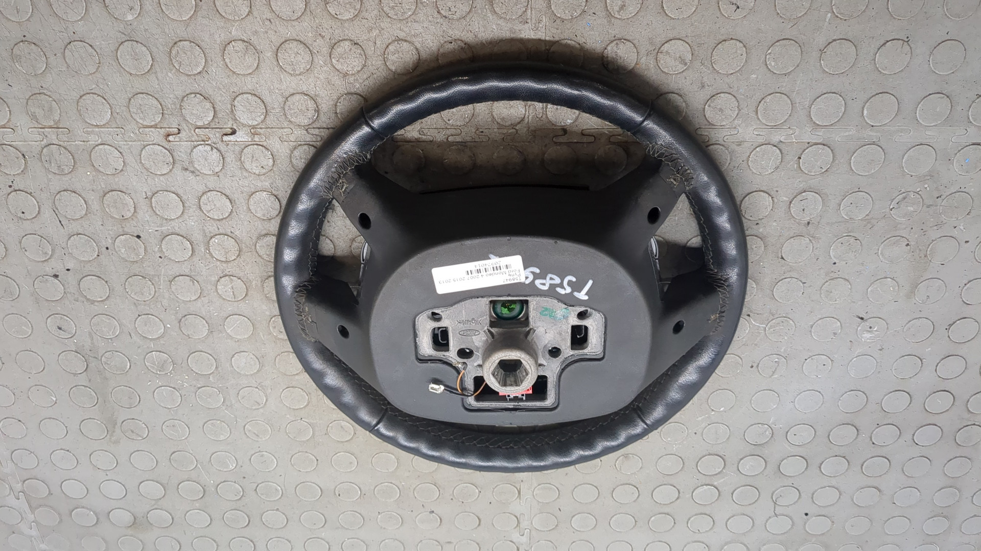 Рулевое колесо (руль)