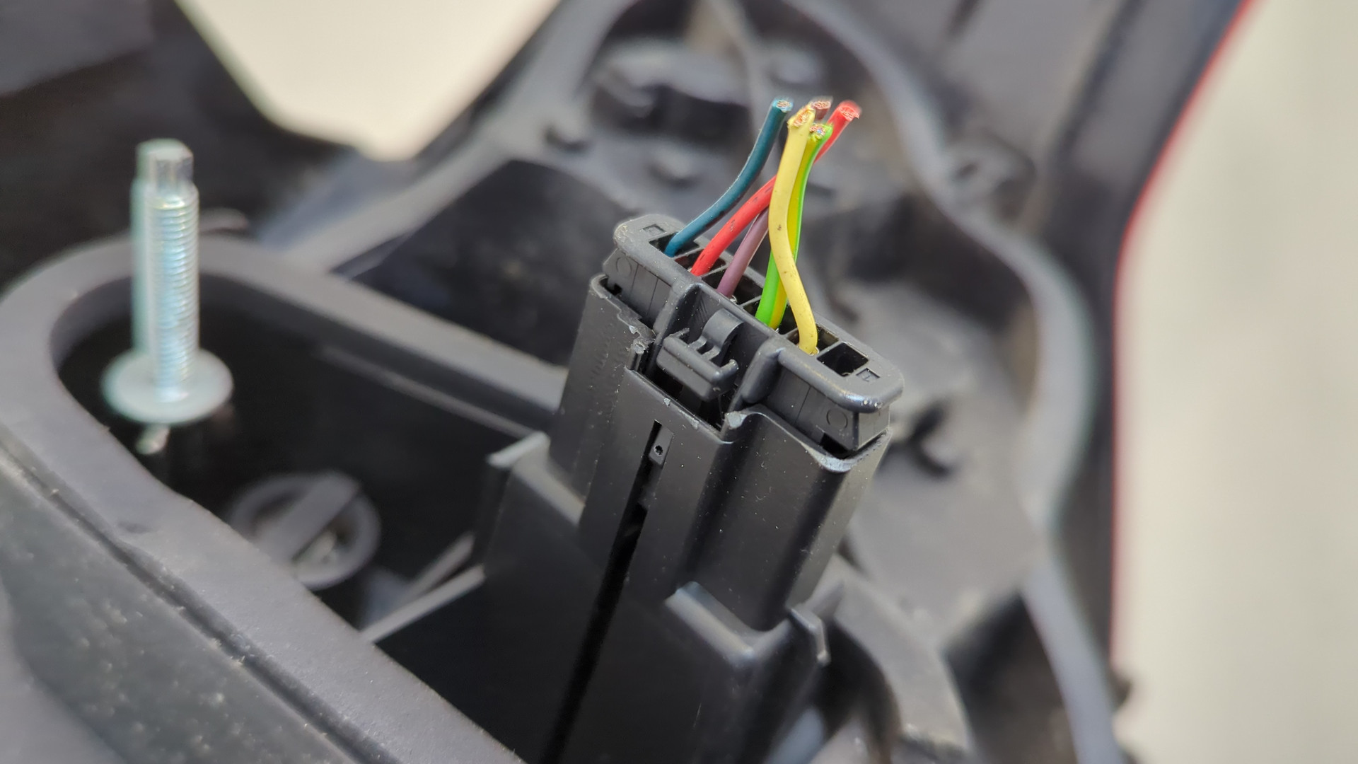 Фонарь задний левый