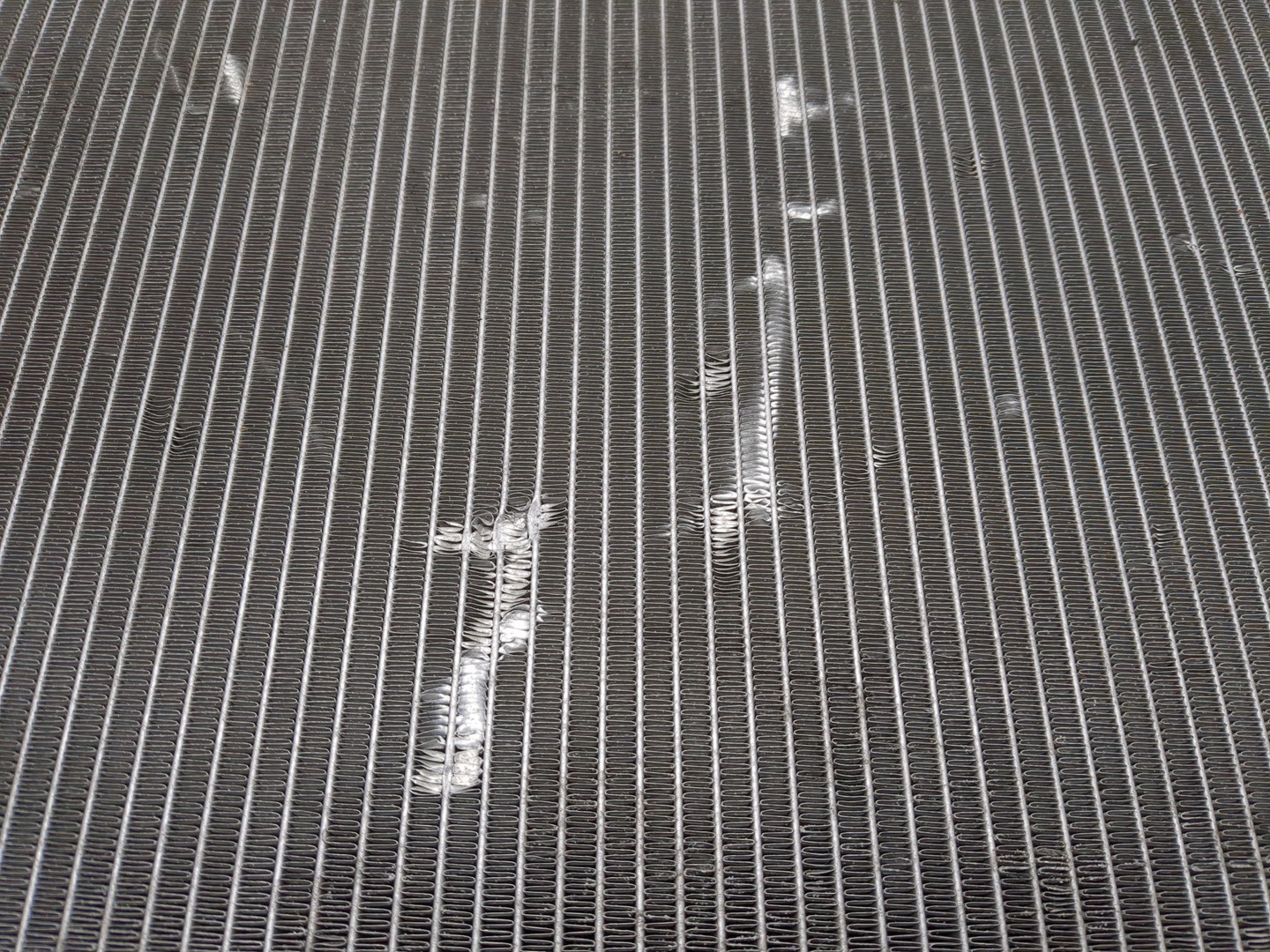 Радиатор охлаждения двигателя основной