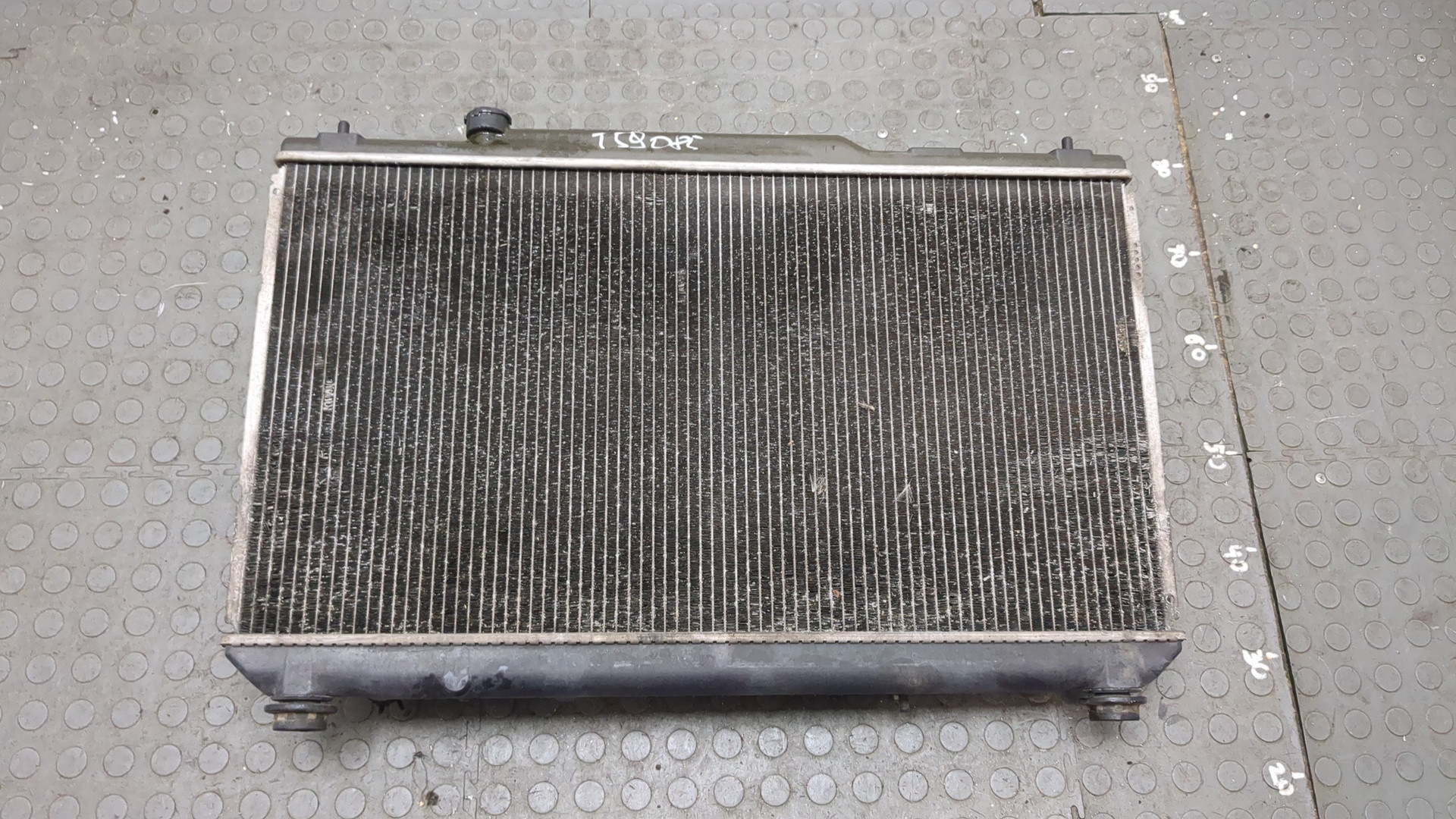 Радиатор охлаждения двигателя основной