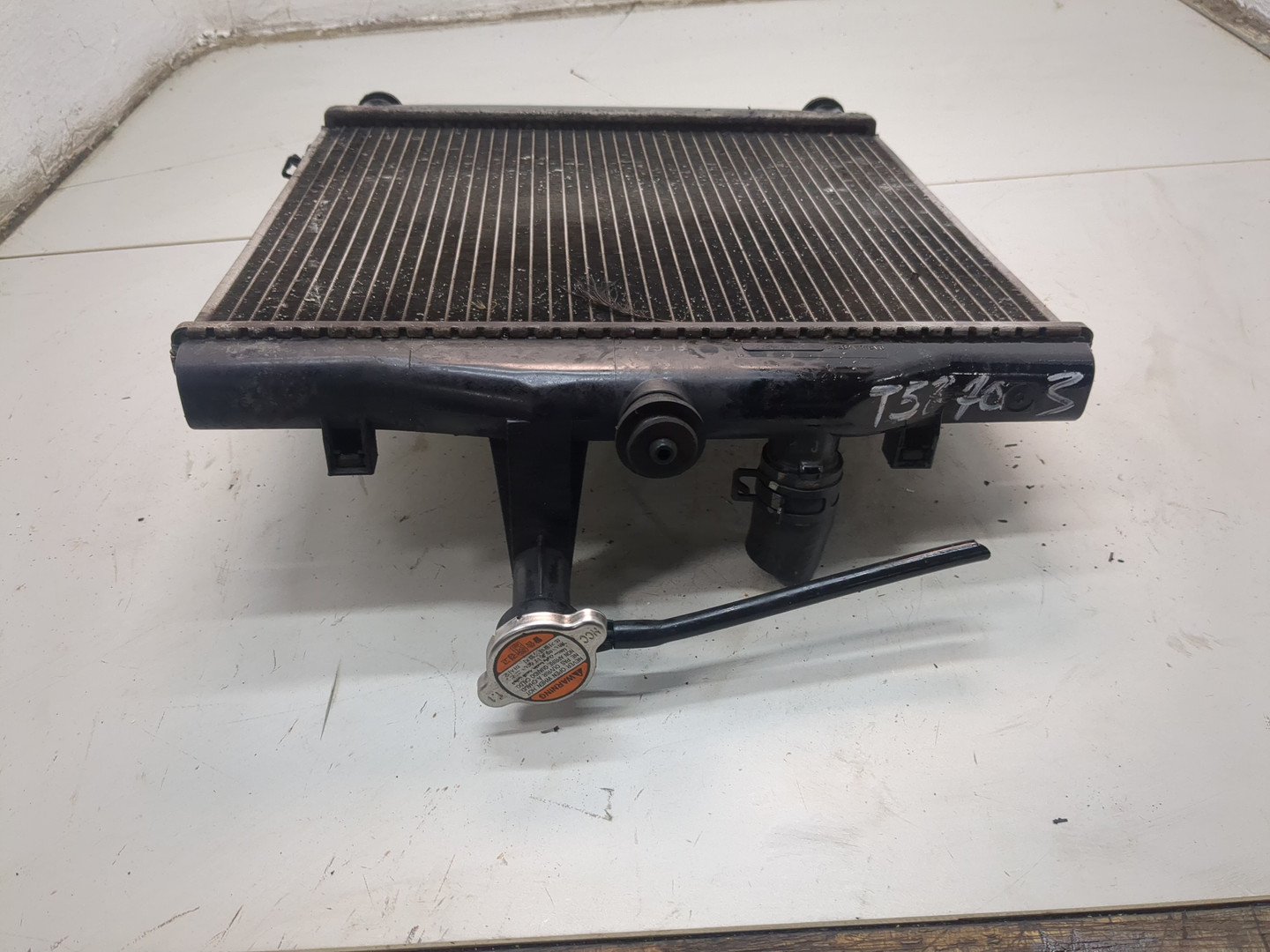 Радиатор охлаждения двигателя основной