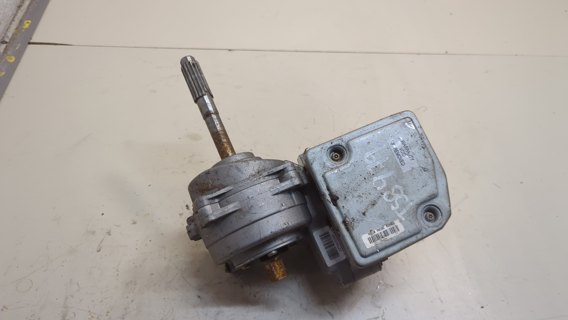 Серводвигатель рулевой рейки