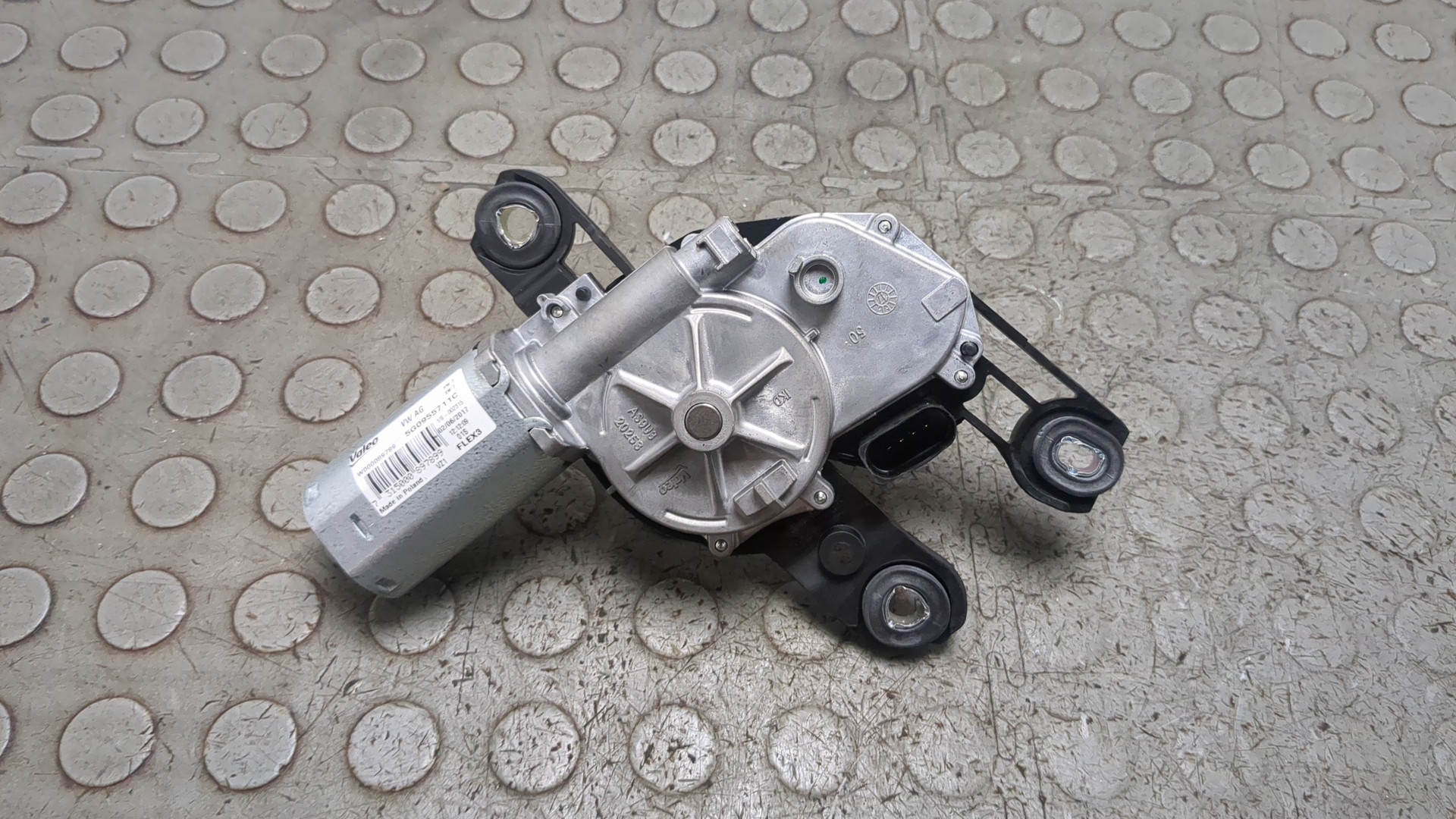 Моторчик стеклоочистителя задний