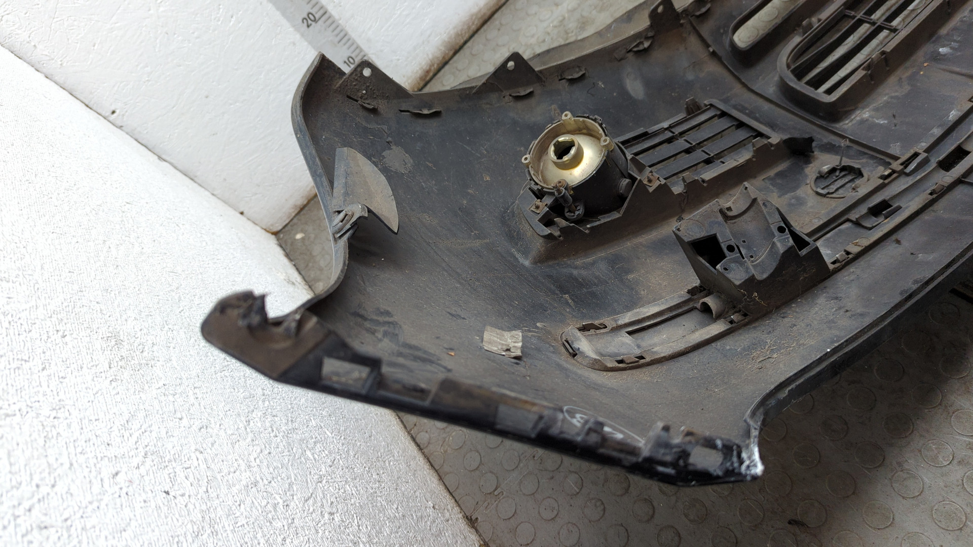 Бампер передний