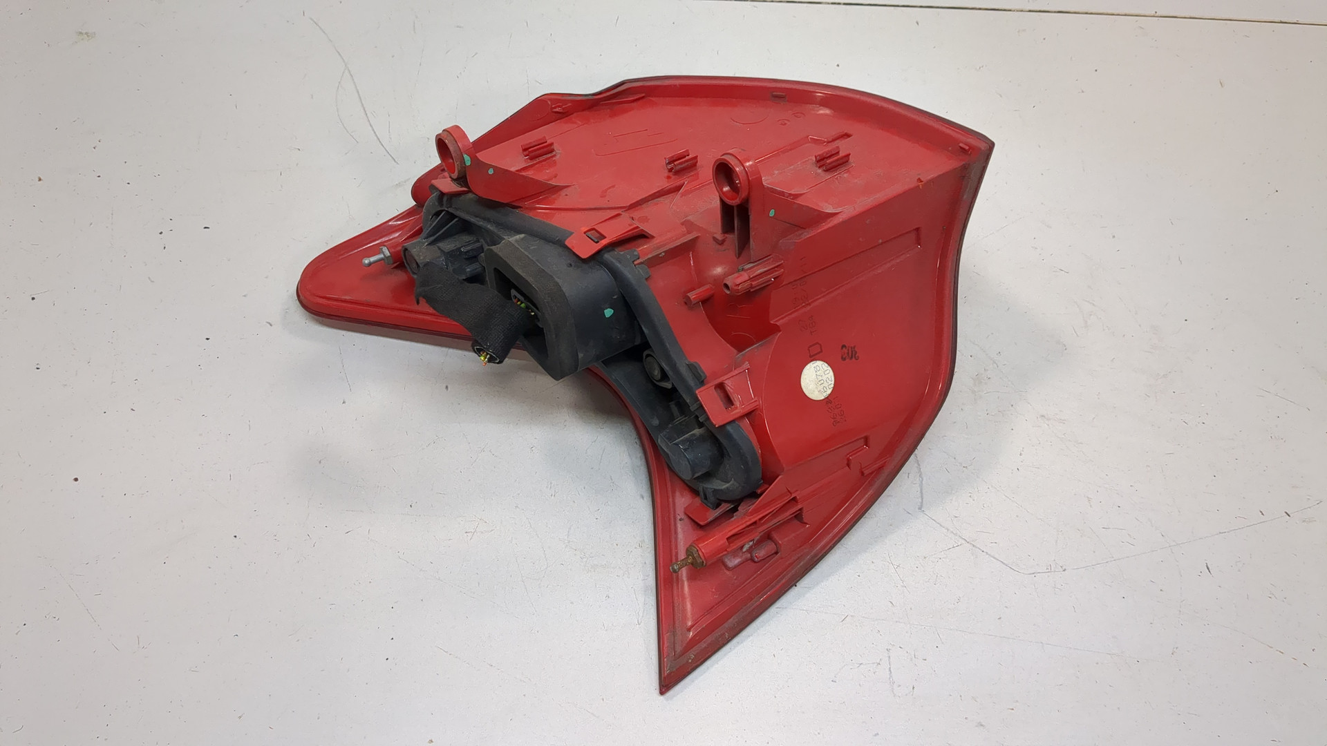 Фонарь задний правый