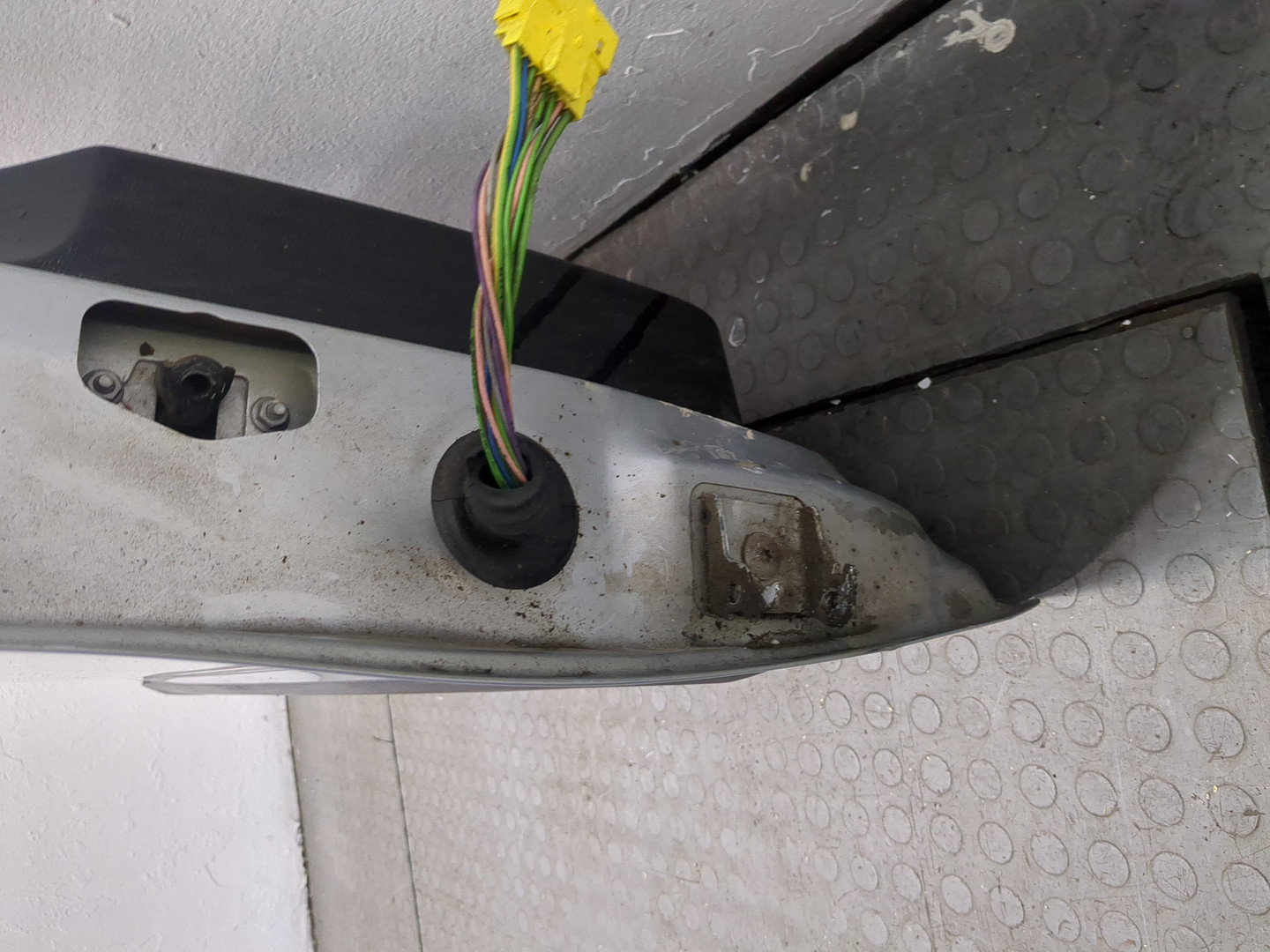 Дверь передняя правая