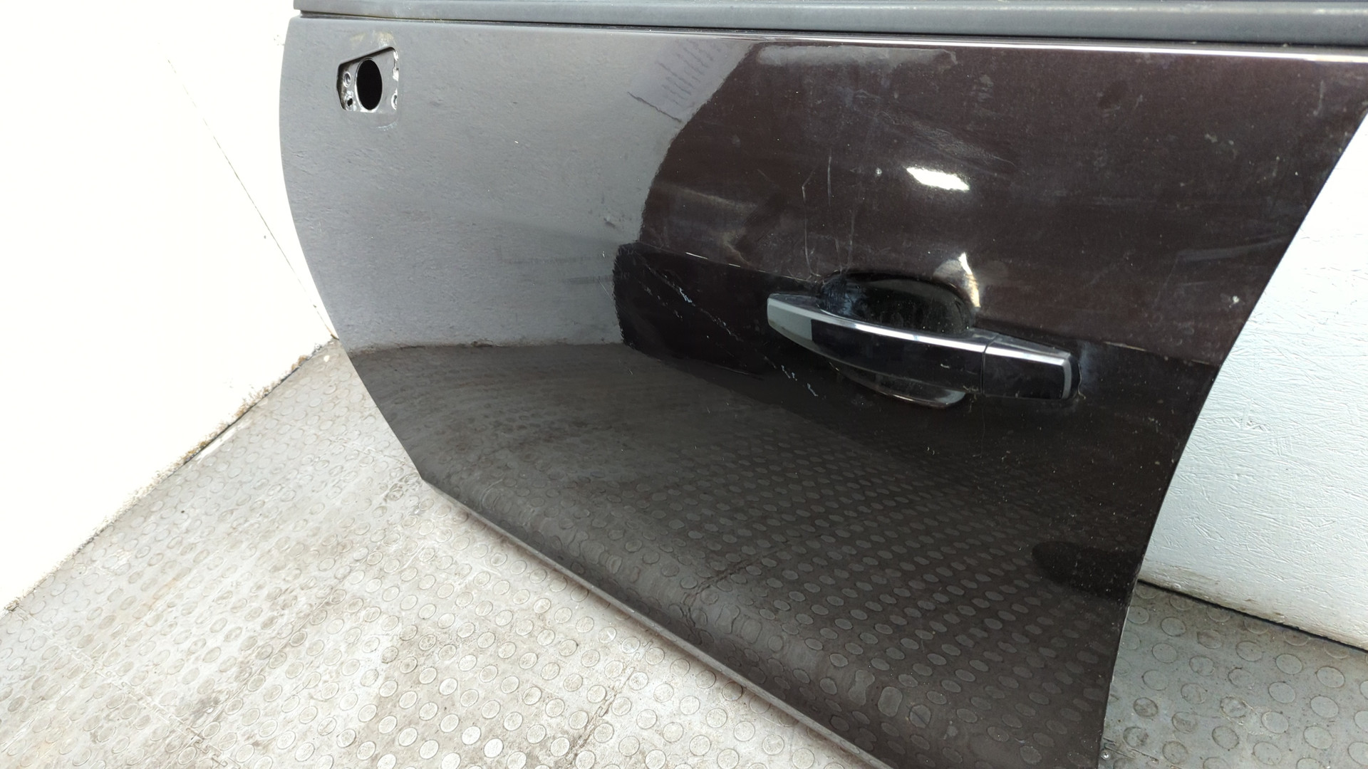 Дверь передняя левая