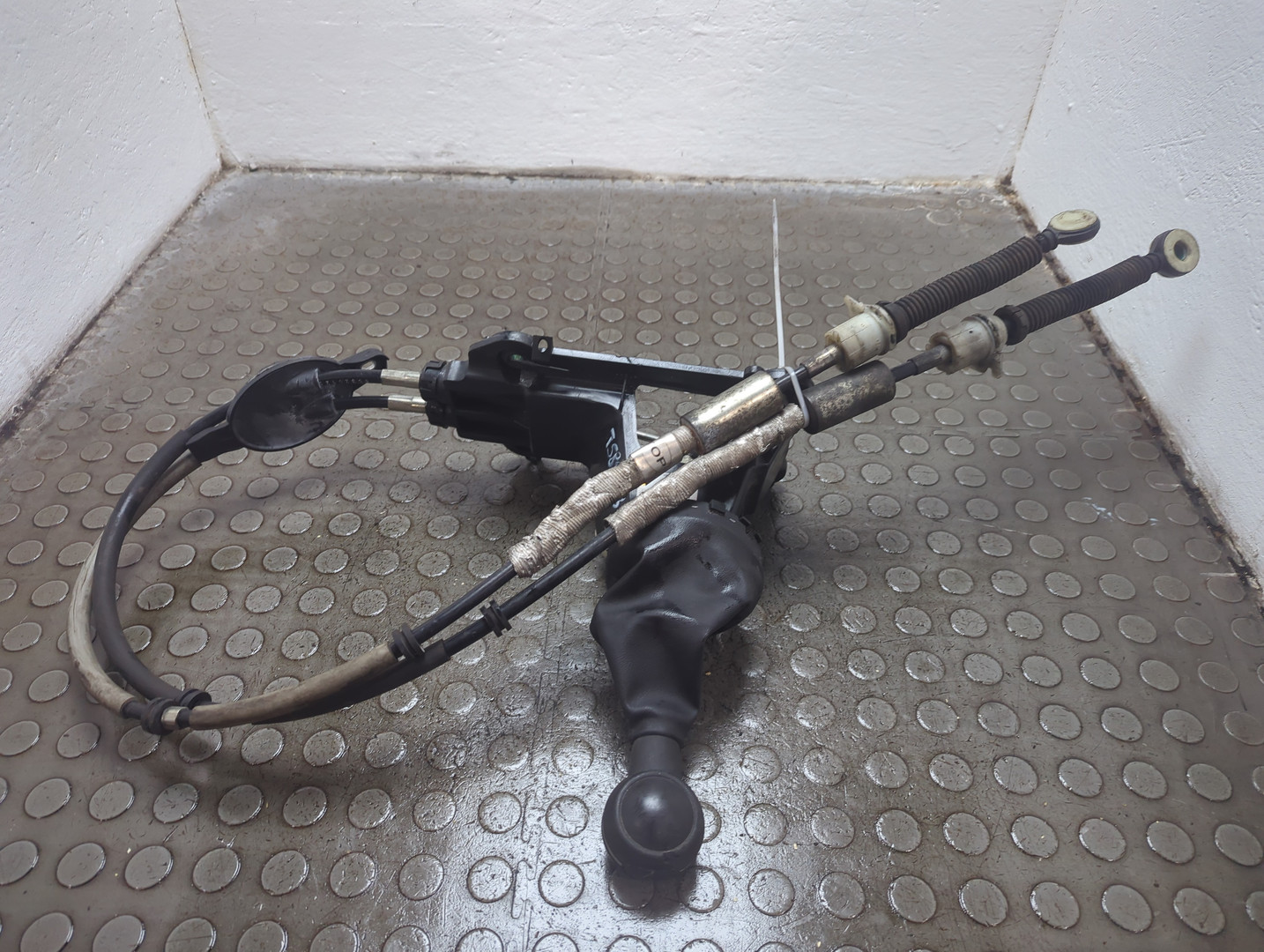 Кулиса МКПП / АКПП